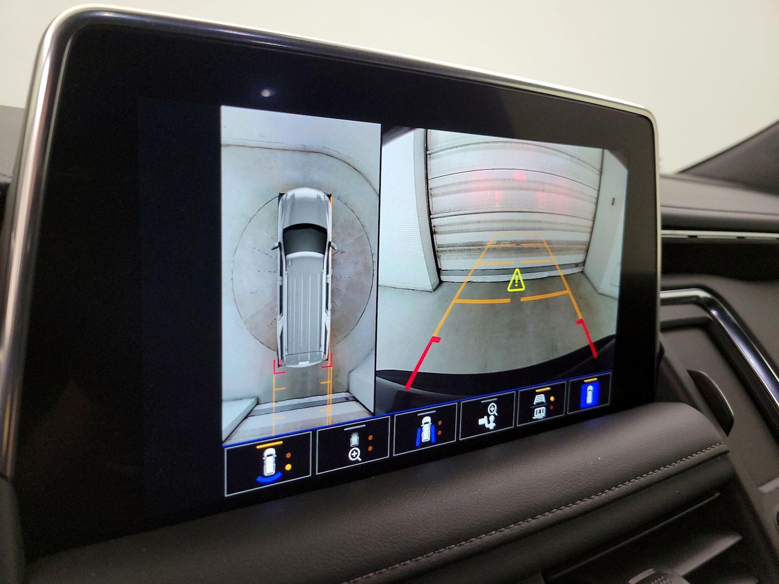 2022 Chevrolet Tahoe LT - Photo 16