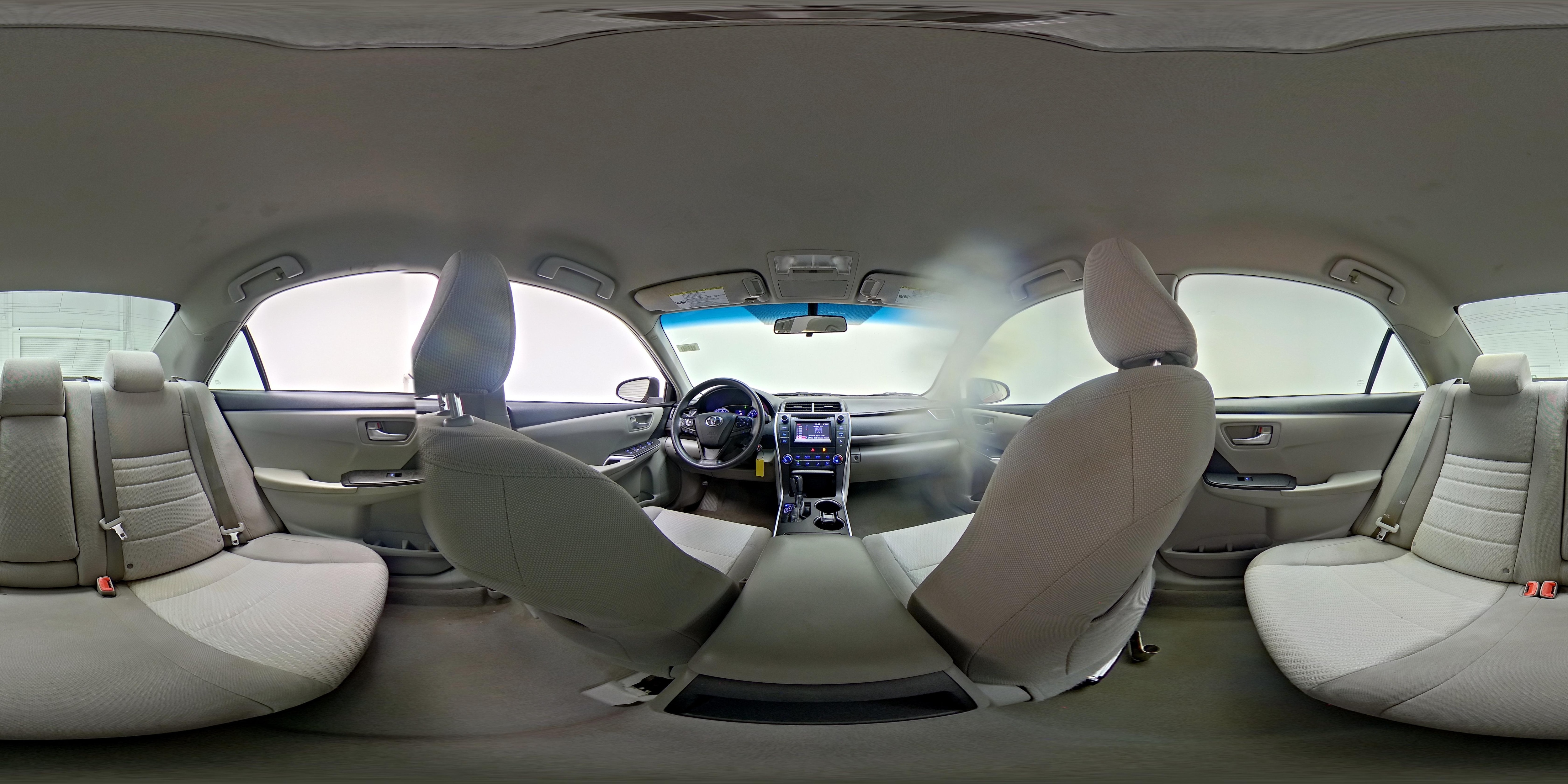 2016 Toyota Camry LE - Photo 25