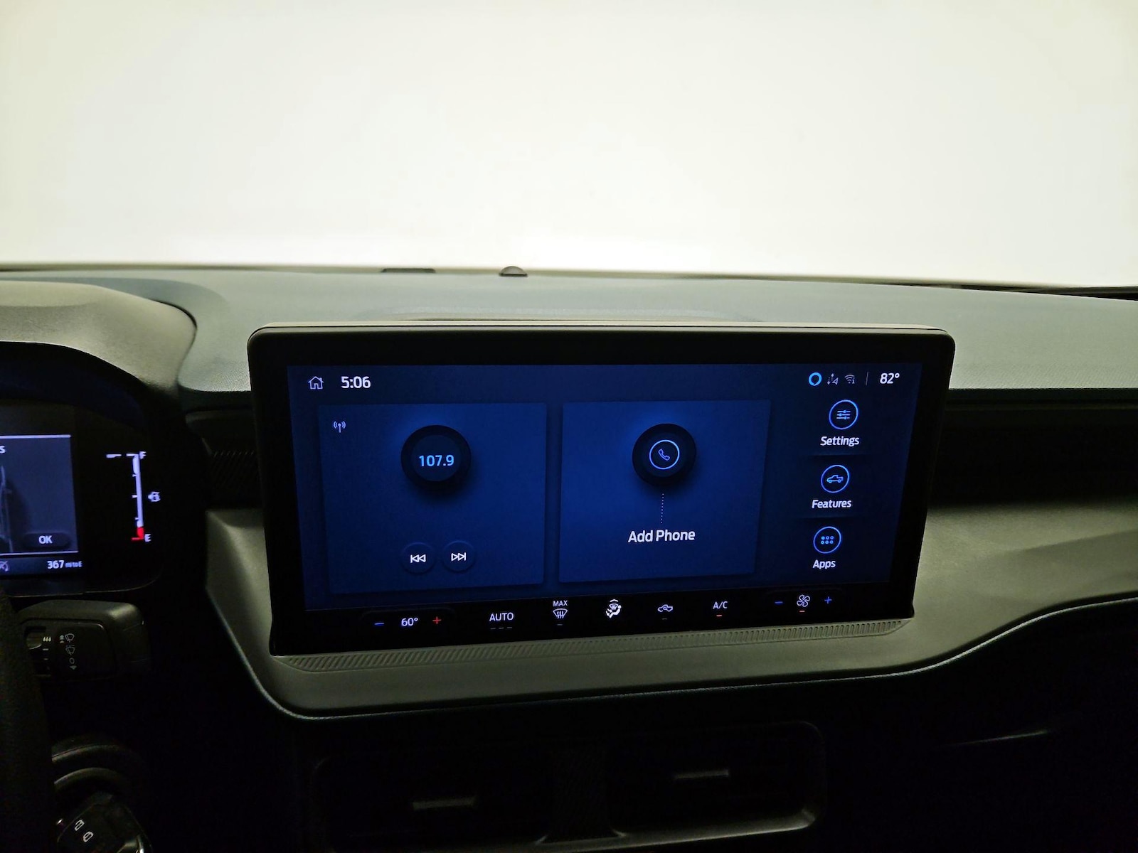 2026 Ford Maverick XL - Photo 15