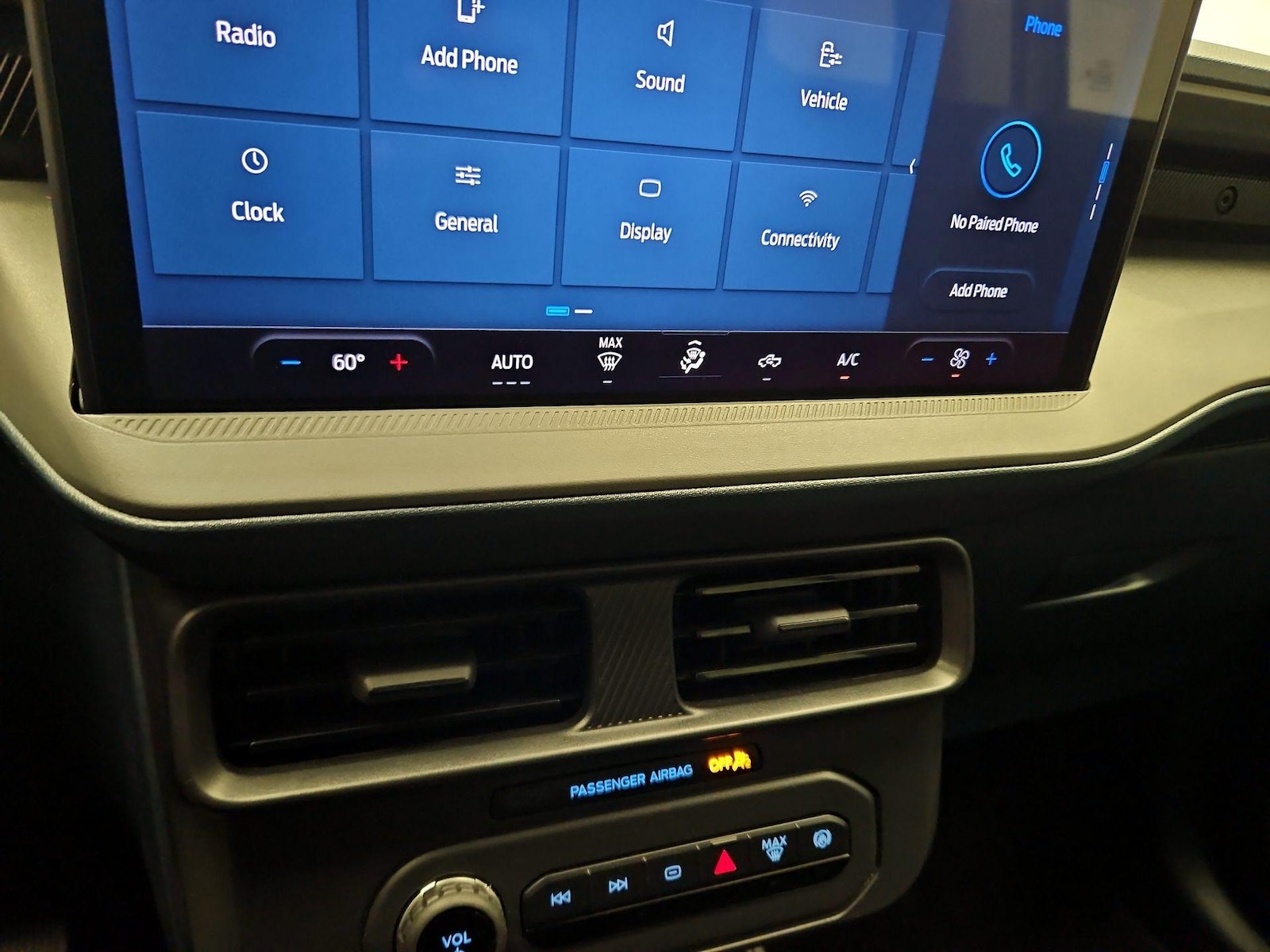 2026 Ford Maverick XL - Photo 16