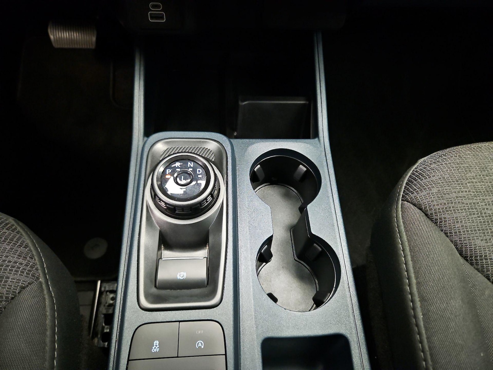 2026 Ford Maverick XL - Photo 17