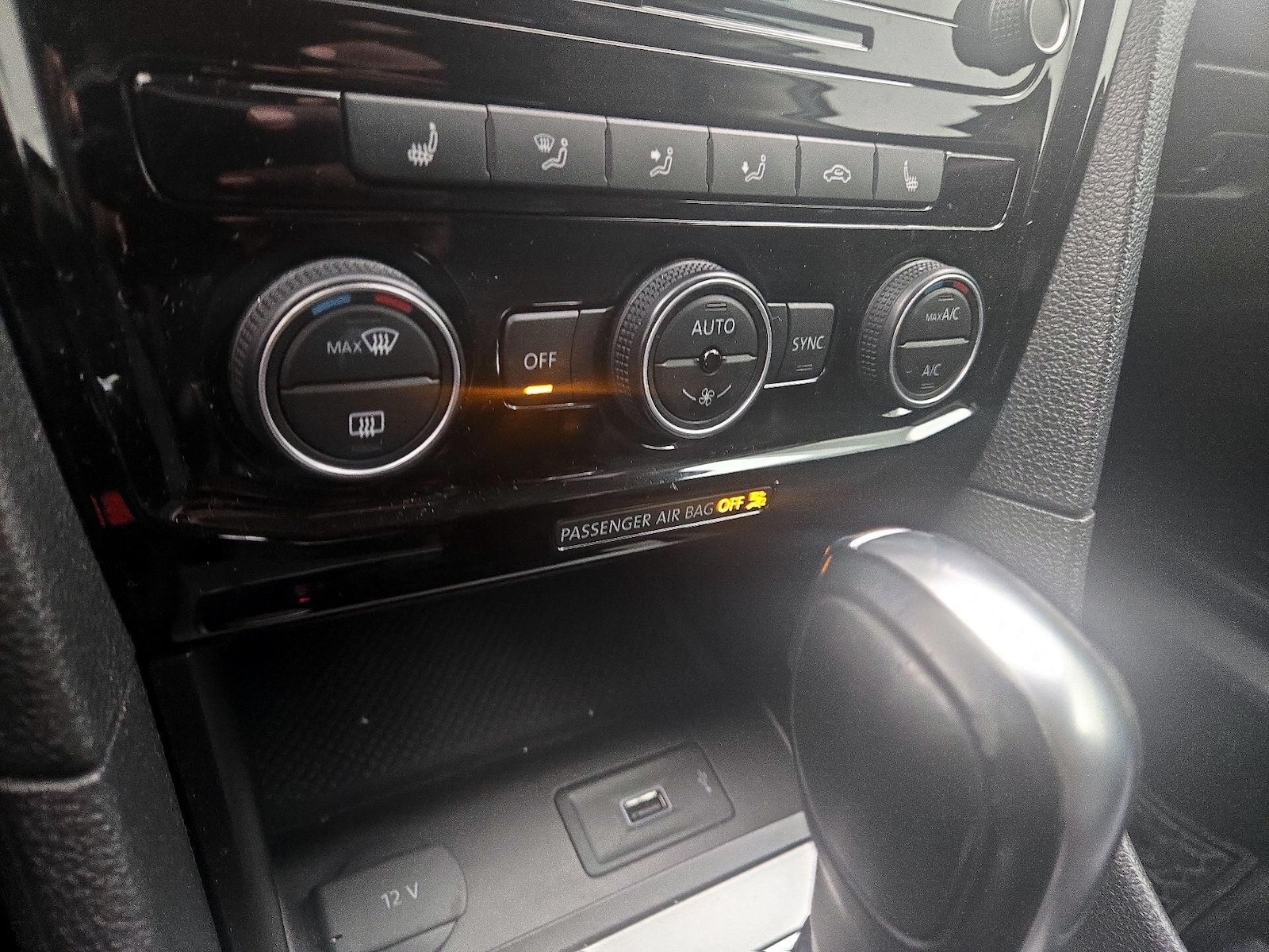 2022 Volkswagen Passat SE - Photo 17