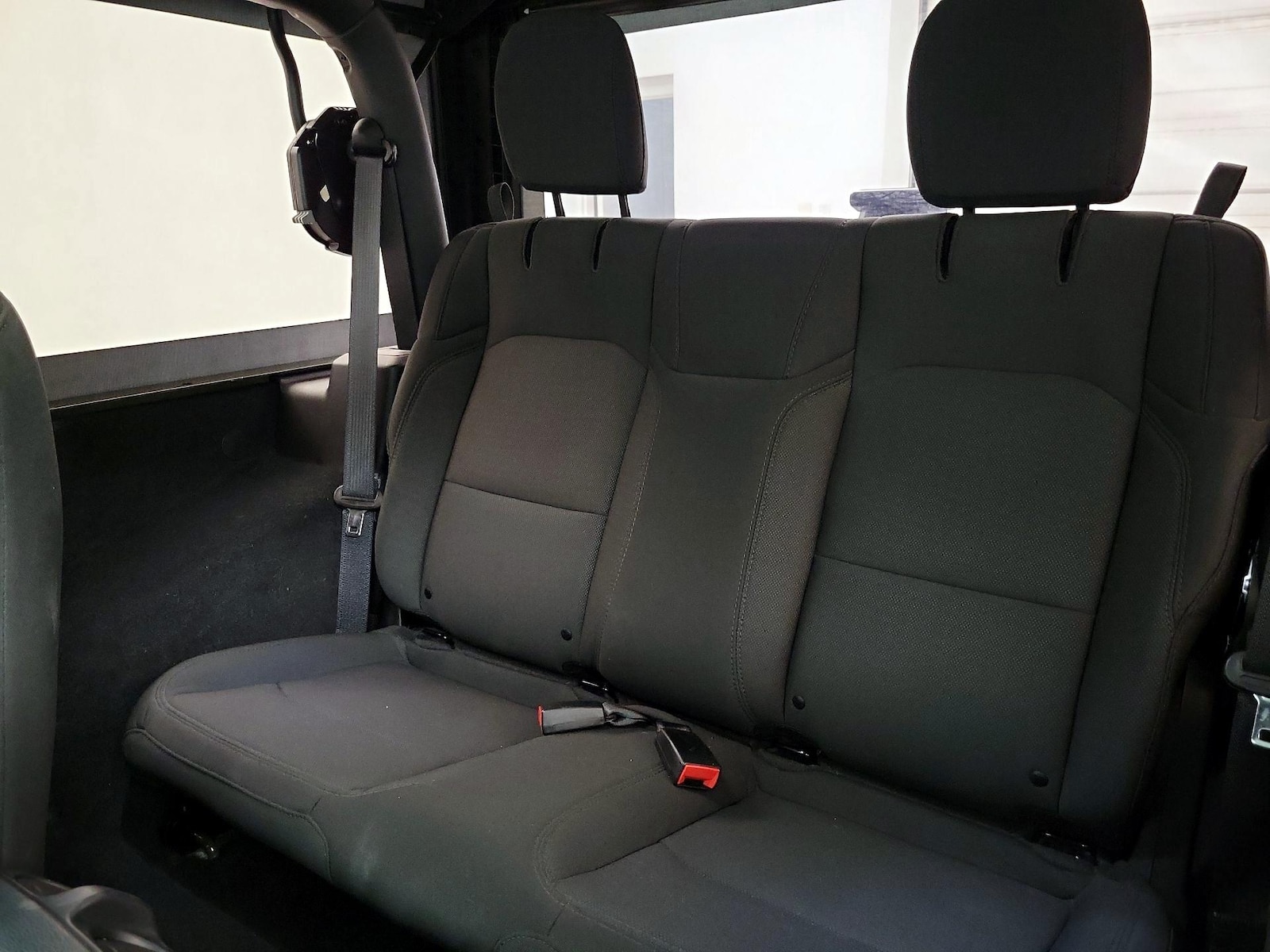 2021 Jeep Wrangler Willys Sport - Photo 20