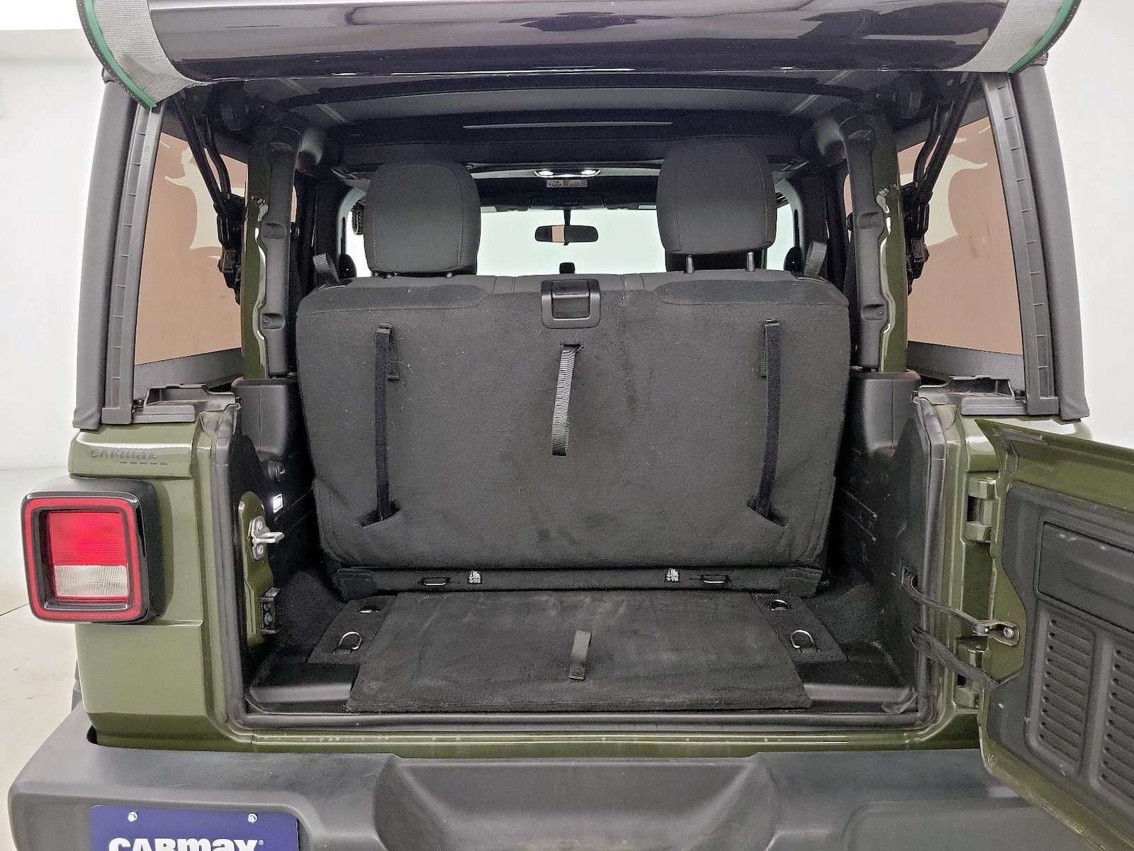 2021 Jeep Wrangler Willys Sport - Photo 21