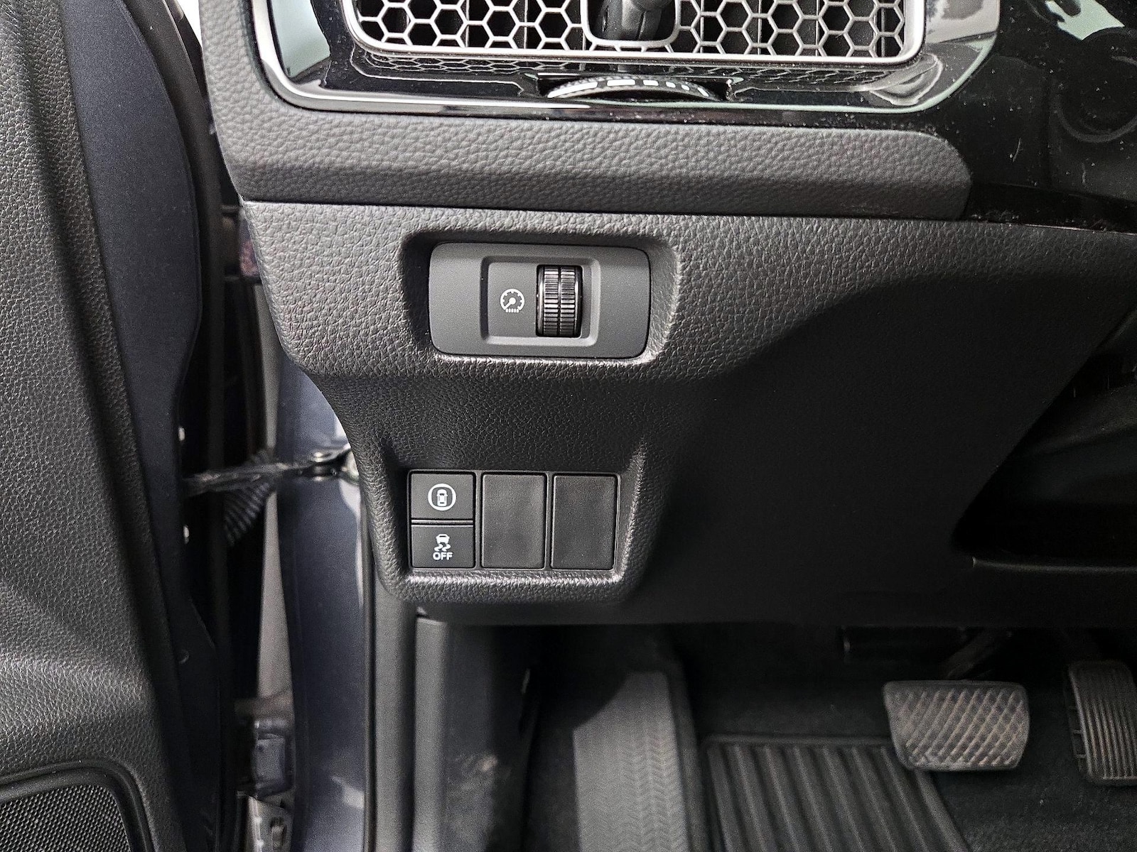2022 Honda Civic LX - Photo 14