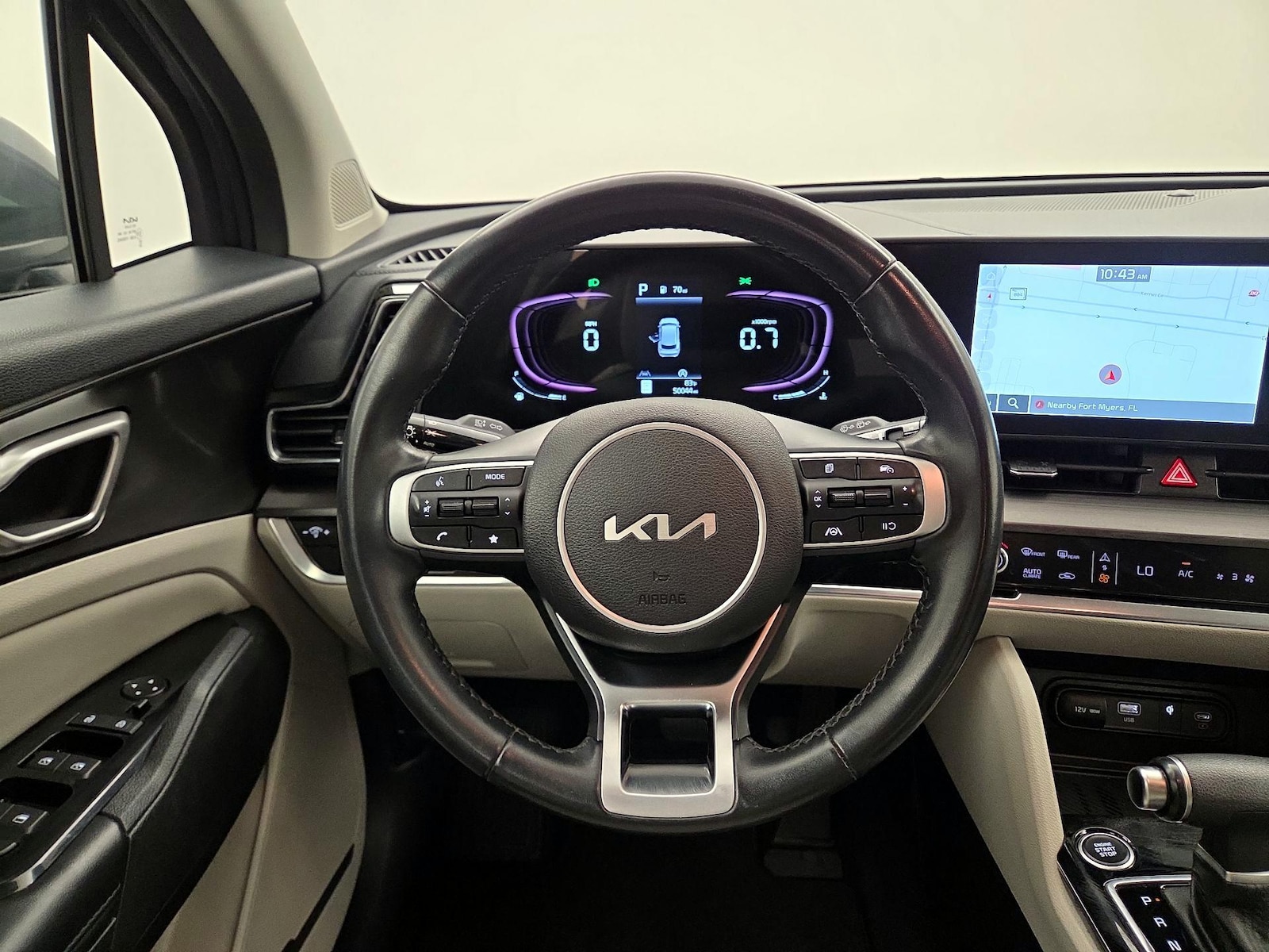 2024 Kia Sportage EX - Photo 11