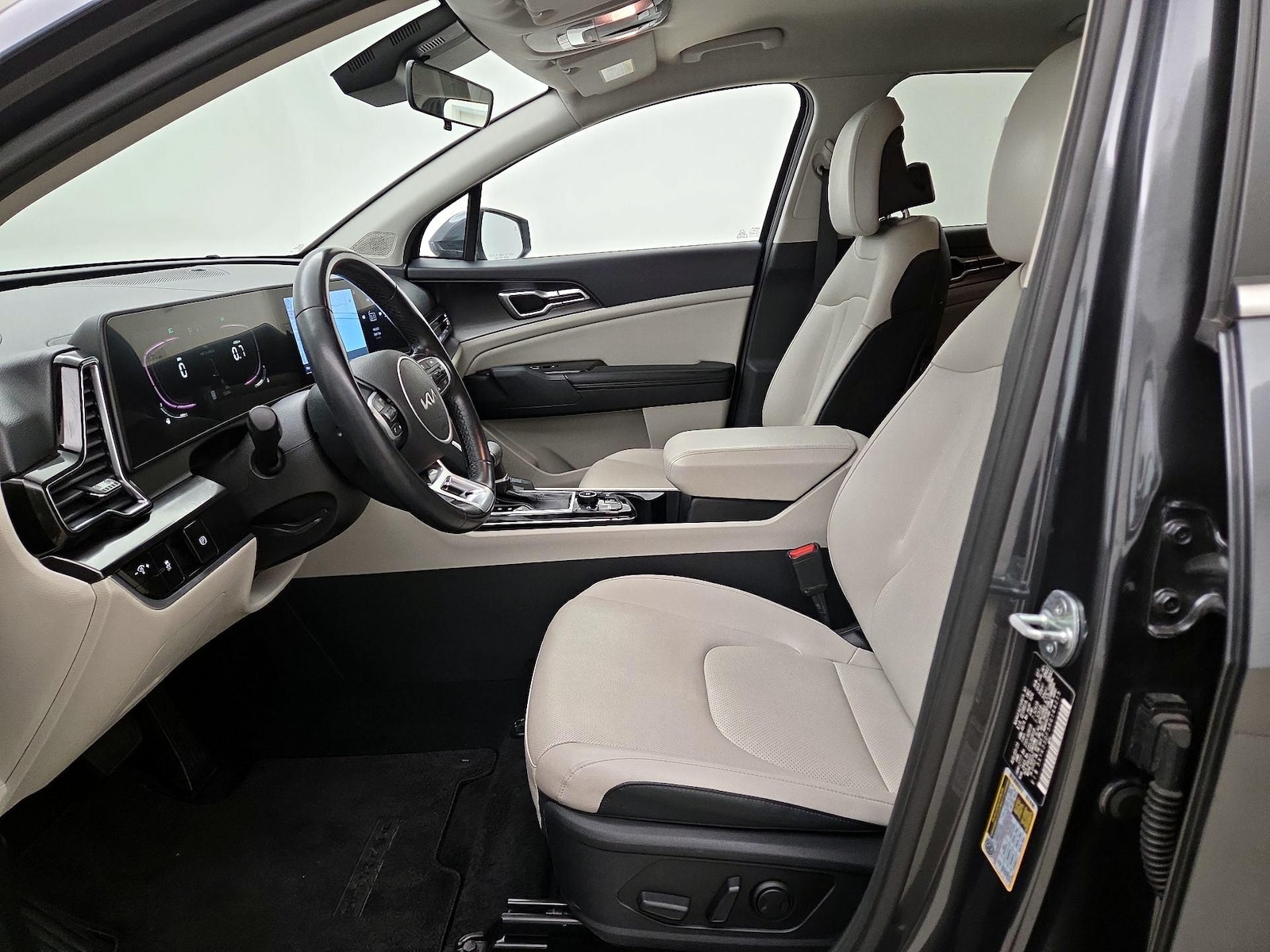 2024 Kia Sportage EX - Photo 12