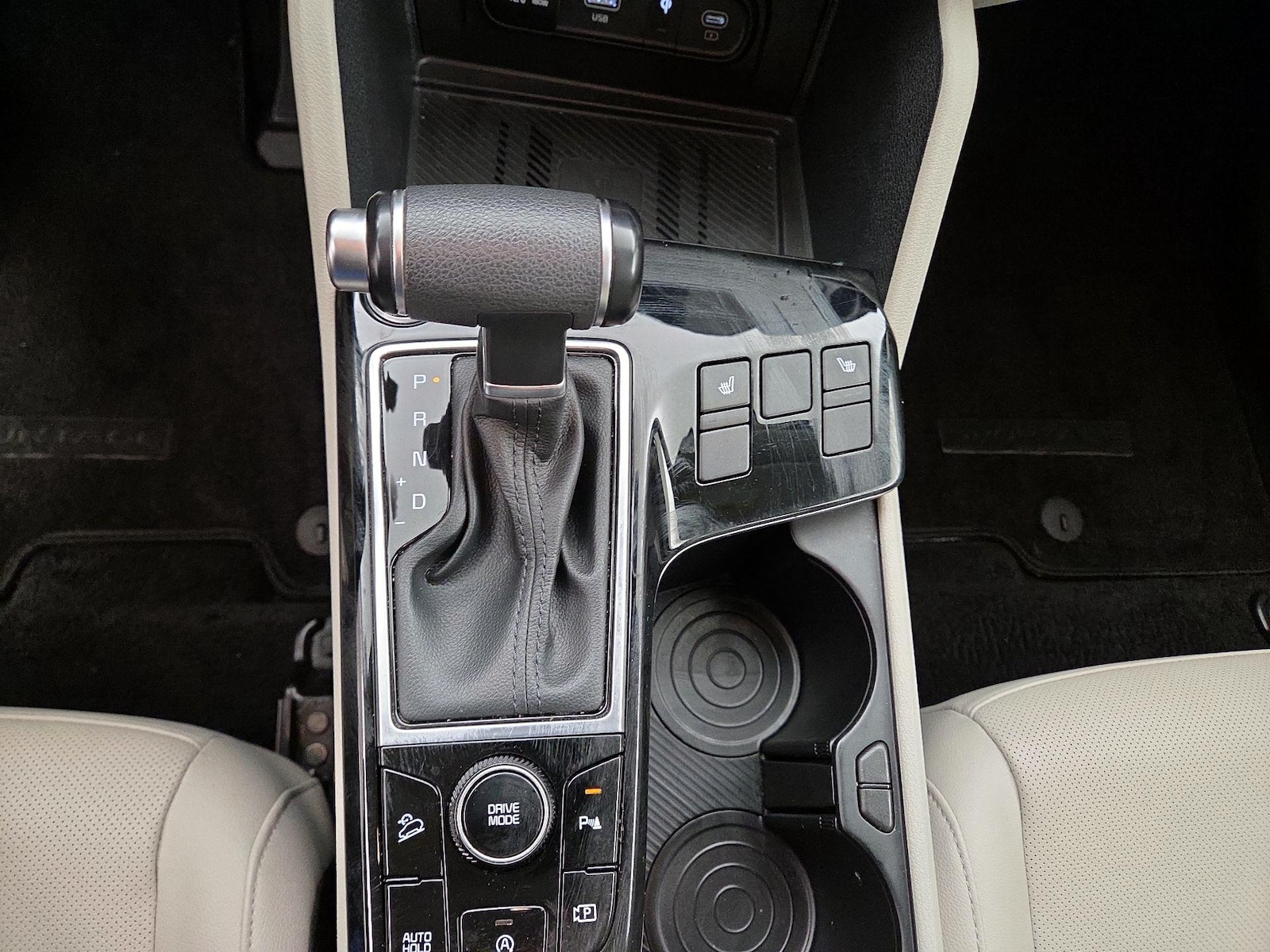 2024 Kia Sportage EX - Photo 19