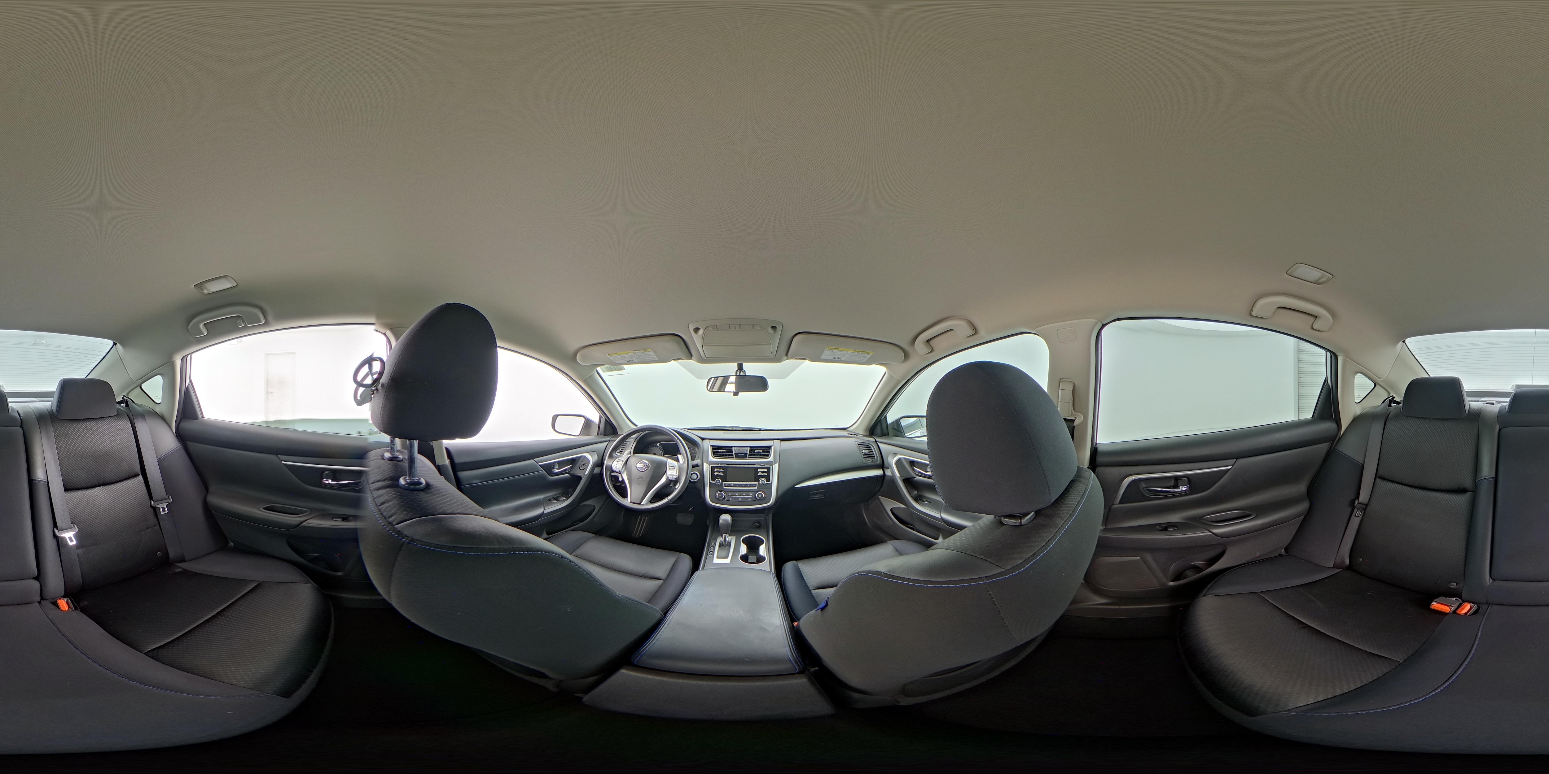 2017 Nissan Altima SR - Photo 24