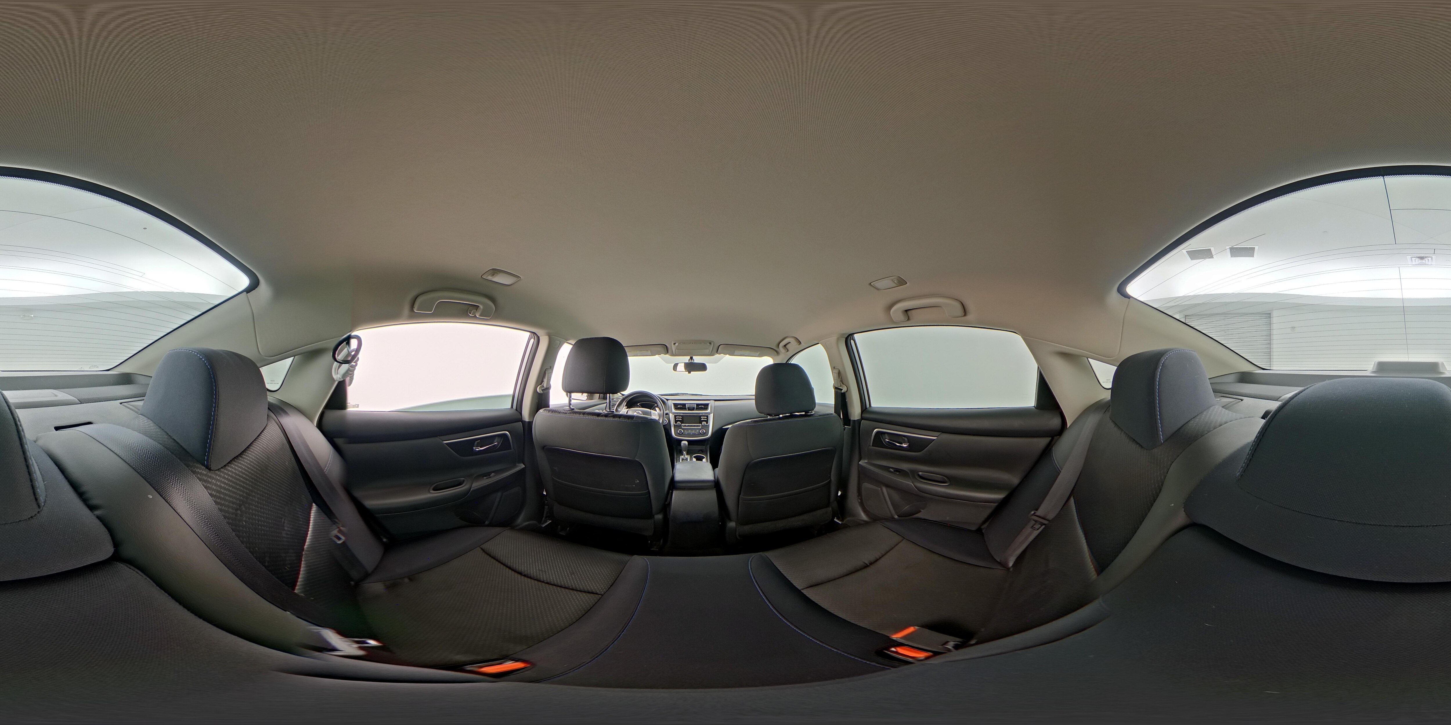 2017 Nissan Altima SR - Photo 25