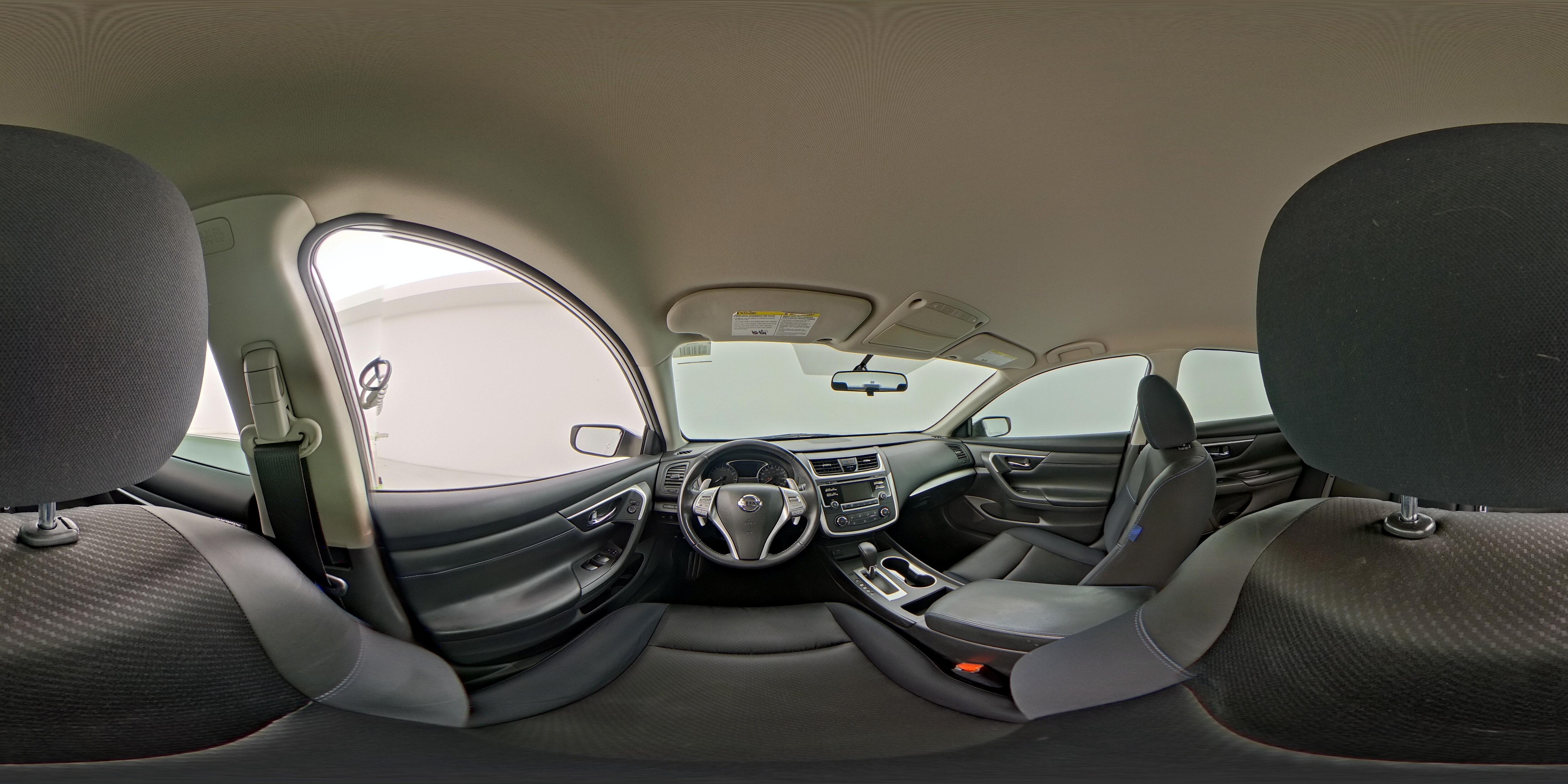 2017 Nissan Altima SR - Photo 26
