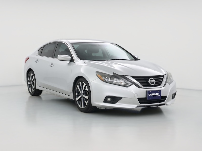2017 Nissan Altima SR