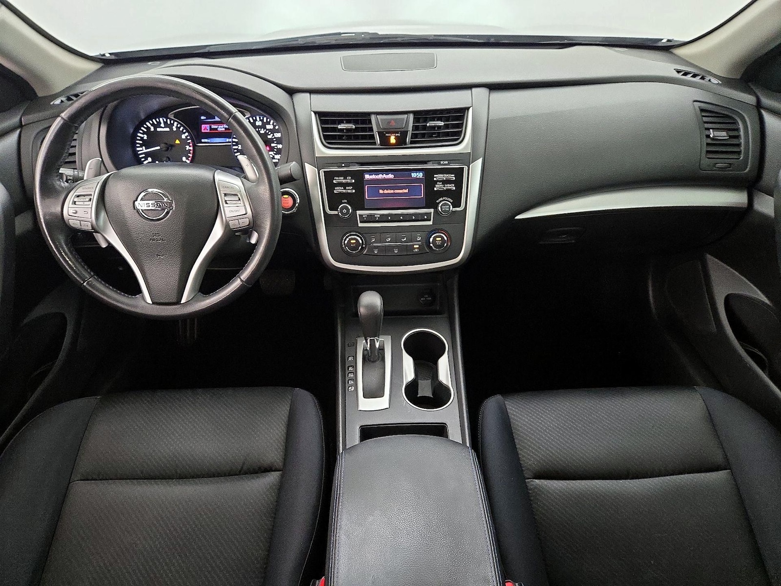 2017 Nissan Altima SR - Photo 10