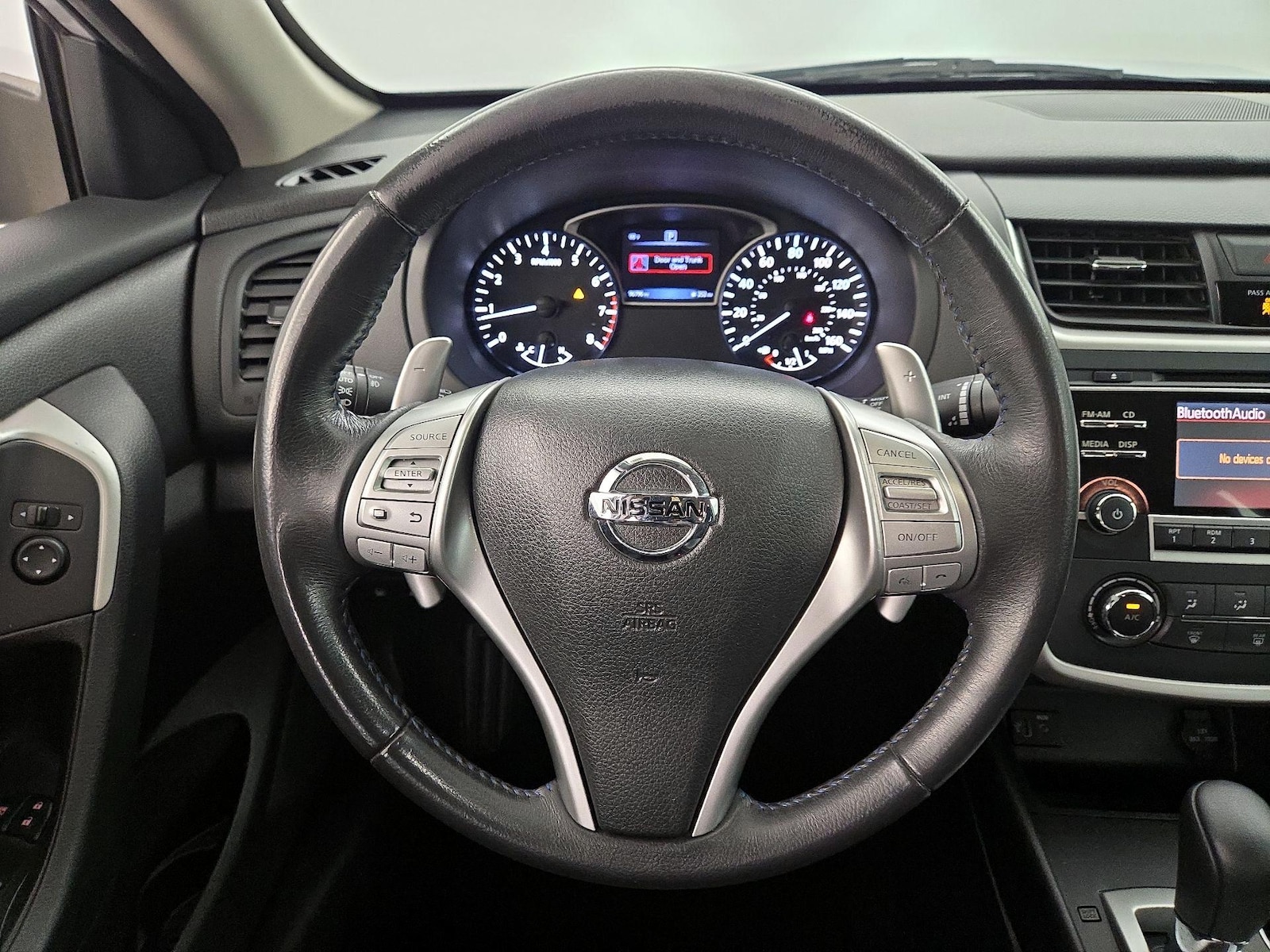 2017 Nissan Altima SR - Photo 11