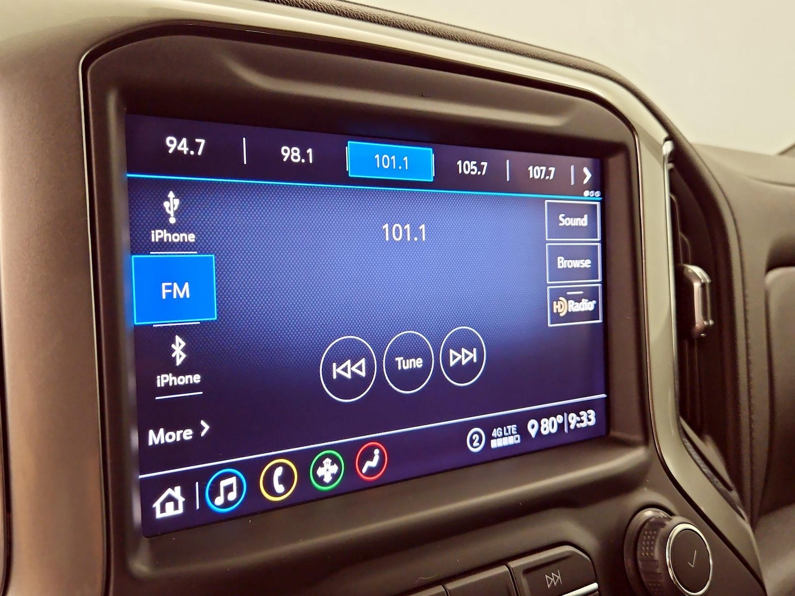 2020 Chevrolet Silverado 1500 RST - Photo 17