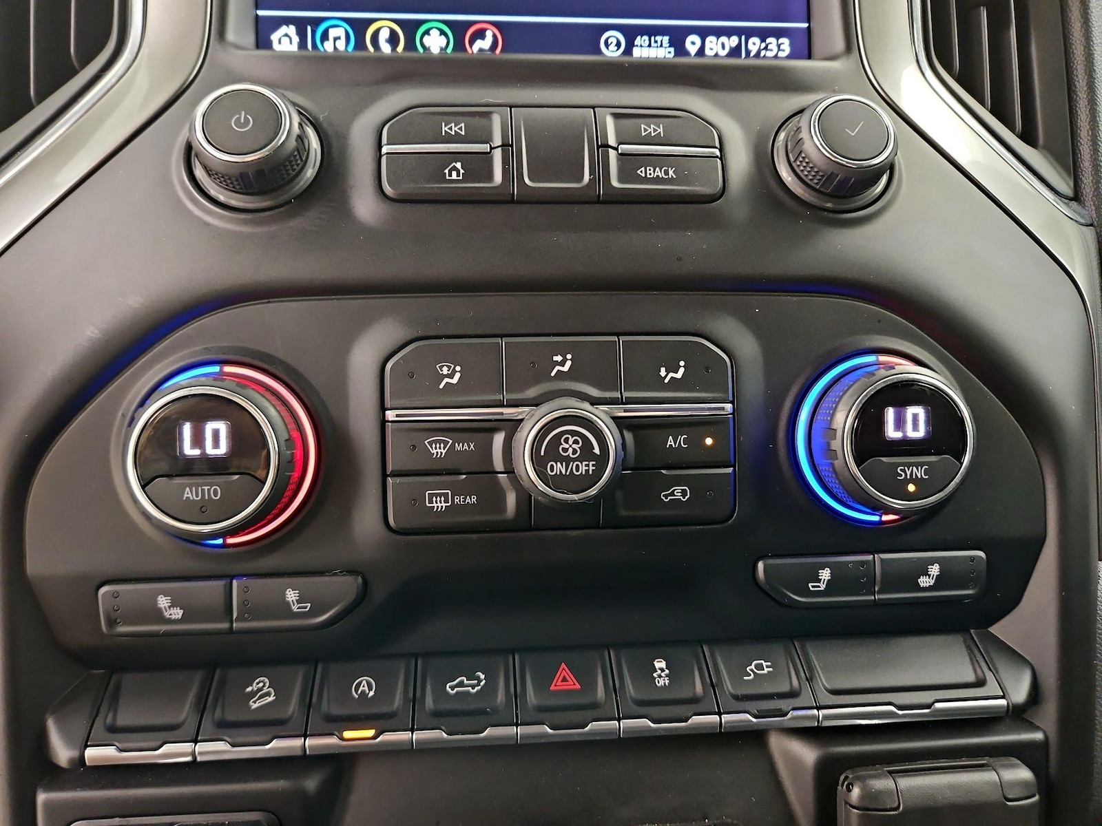 2020 Chevrolet Silverado 1500 RST - Photo 18