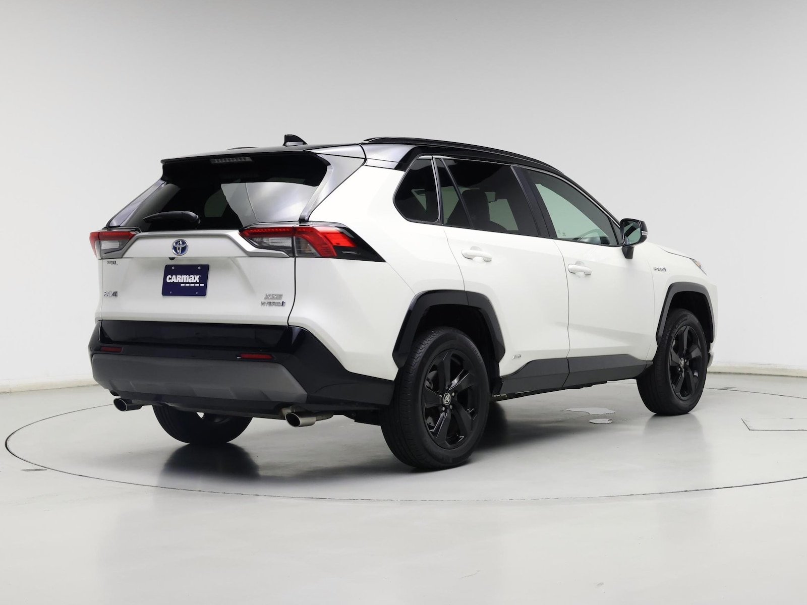 2021 Toyota RAV4 XSE - Photo 9