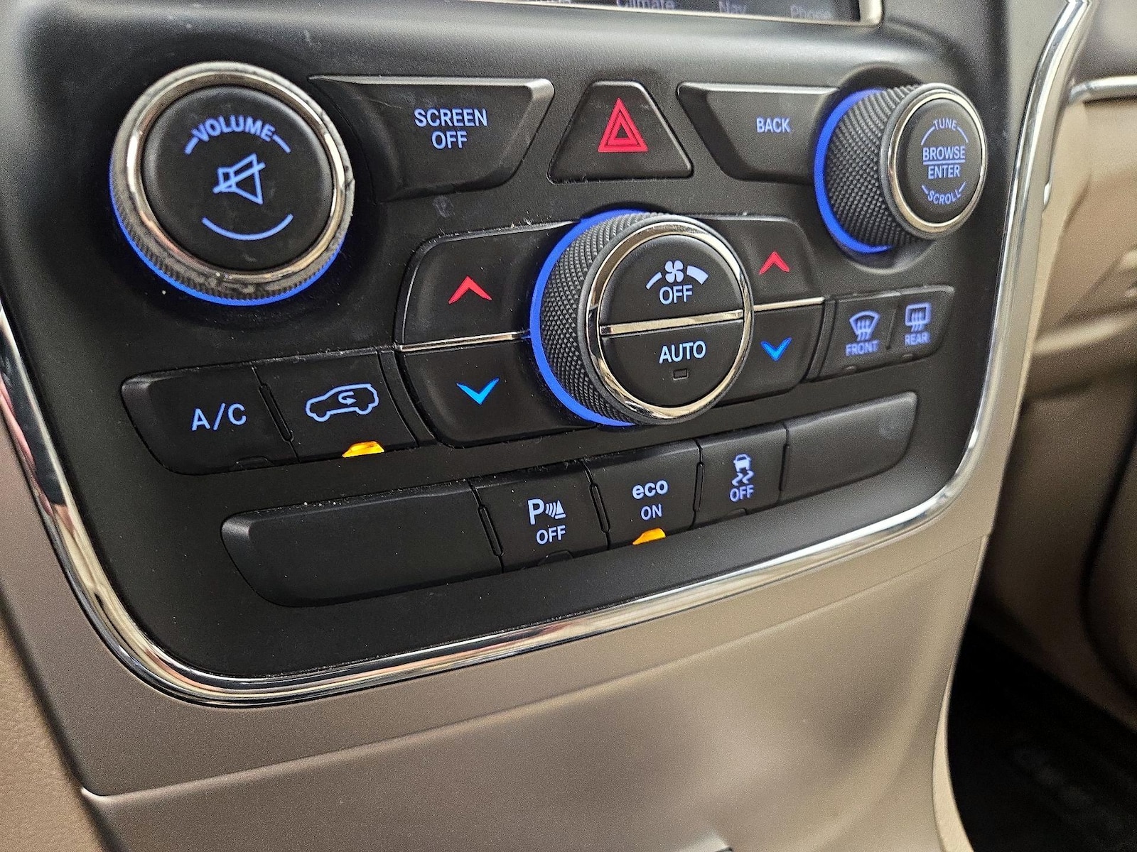 2015 Jeep Grand Cherokee Limited - Photo 18