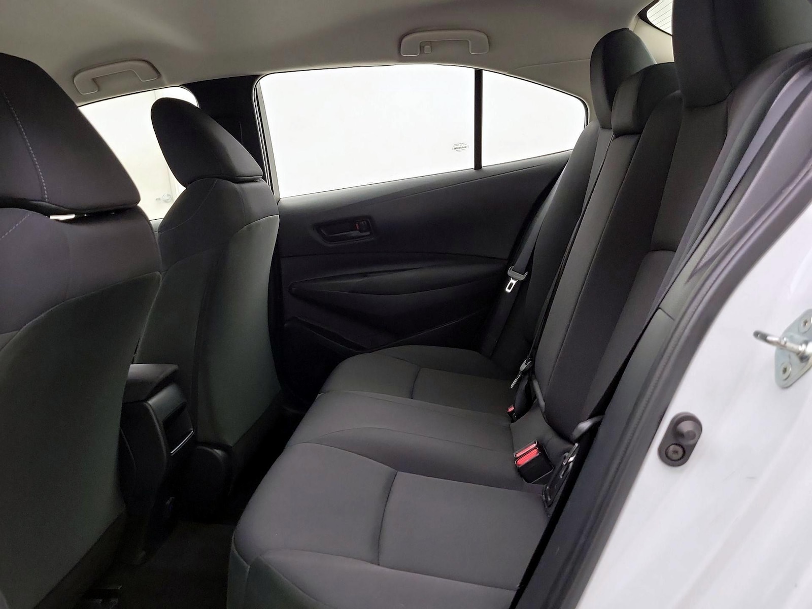 2022 Toyota Corolla LE - Photo 18