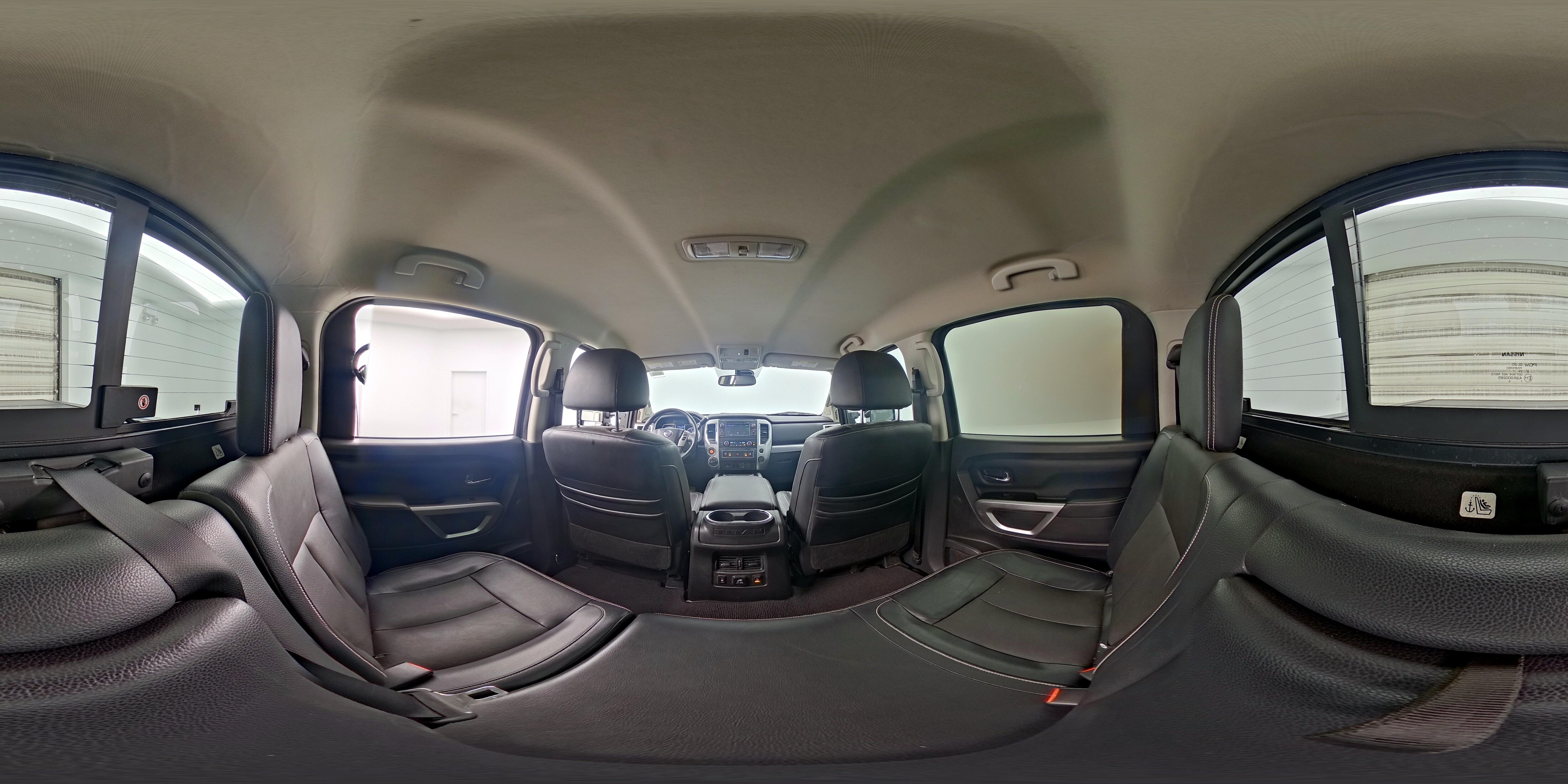 2017 Nissan Titan PRO-4X - Photo 26
