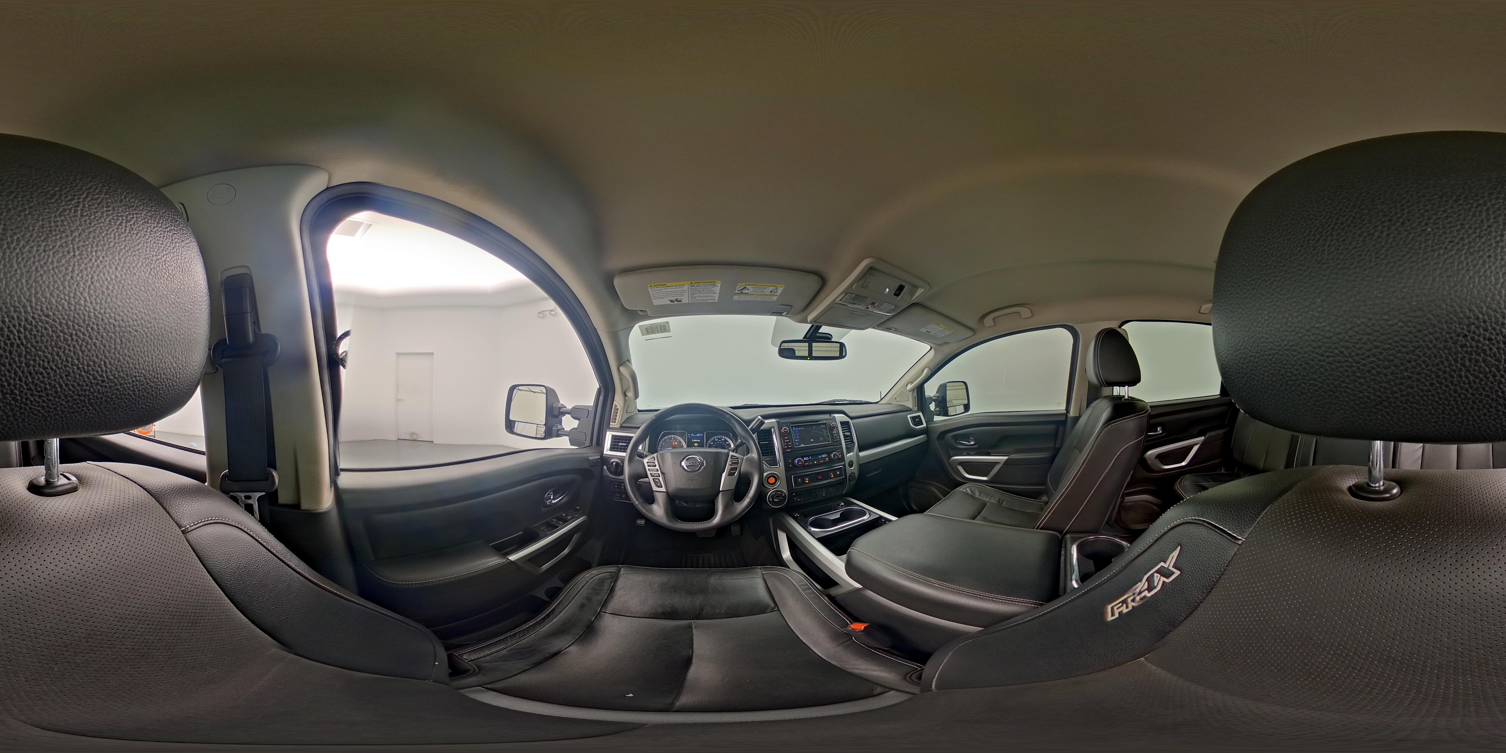 2017 Nissan Titan PRO-4X - Photo 27