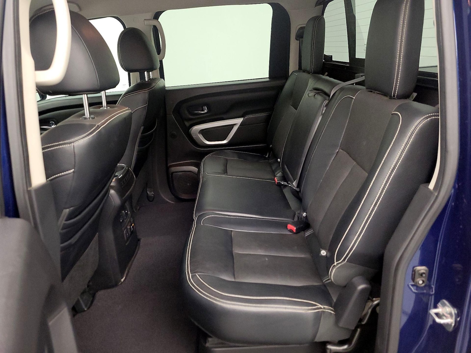 2017 Nissan Titan PRO-4X - Photo 21