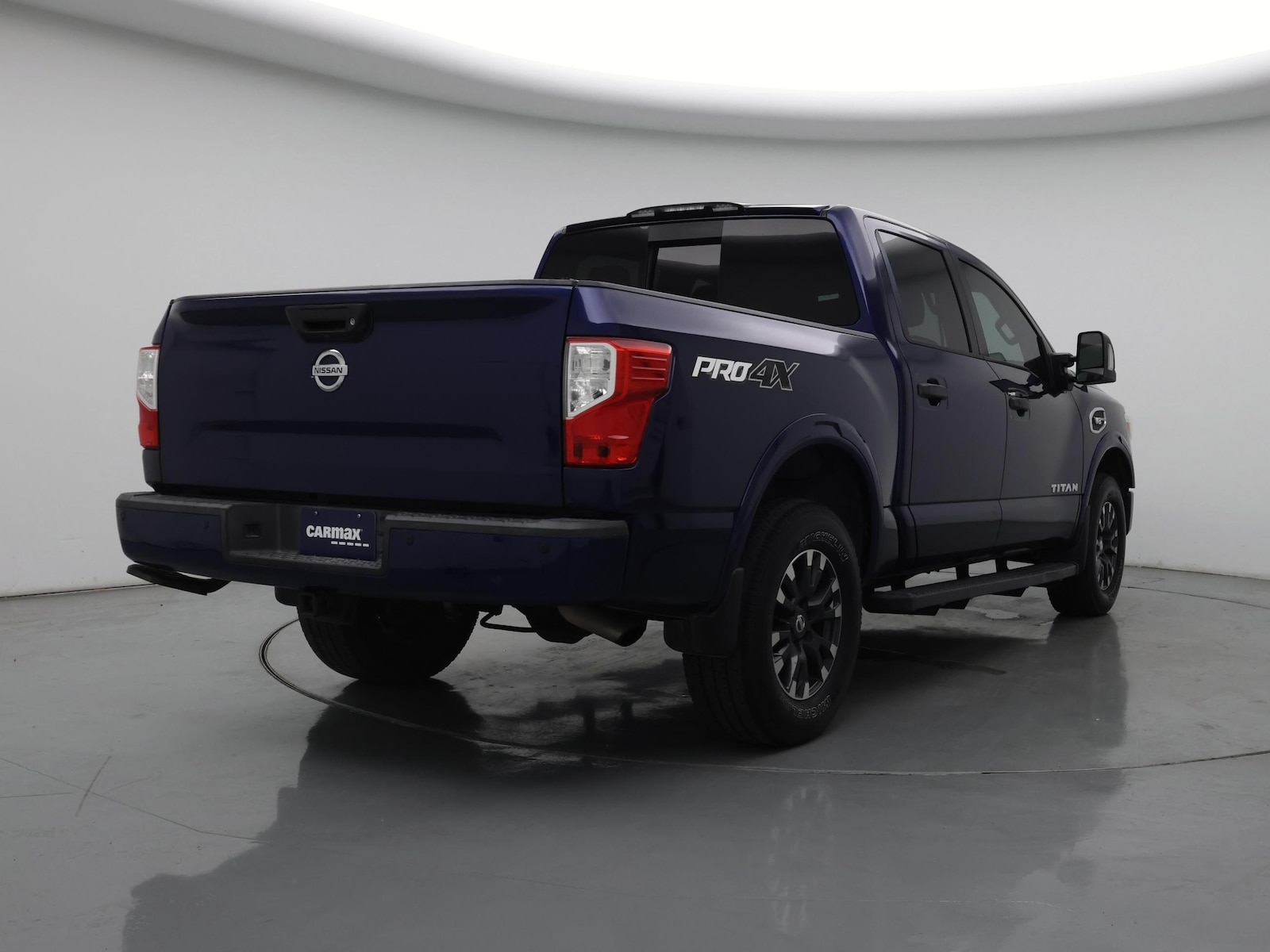 2017 Nissan Titan PRO-4X - Photo 9