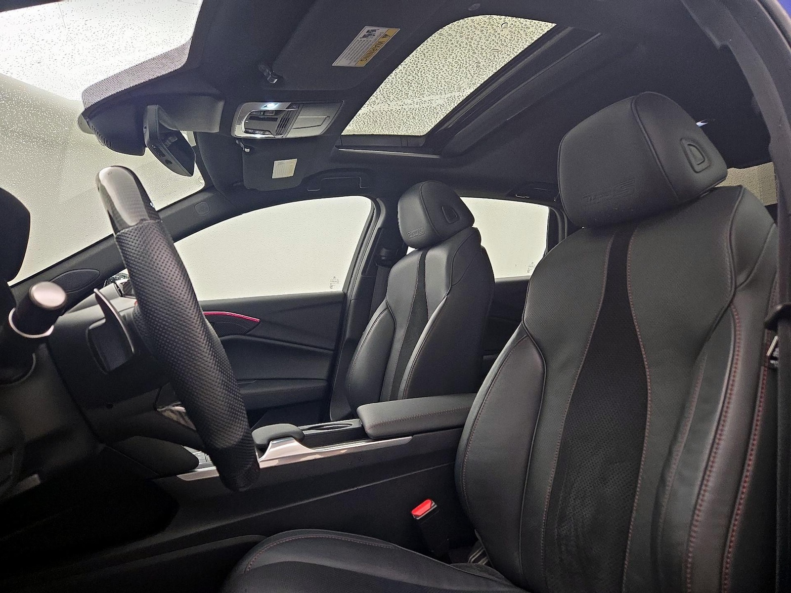 Sunroof(s) & Overhead Airbags