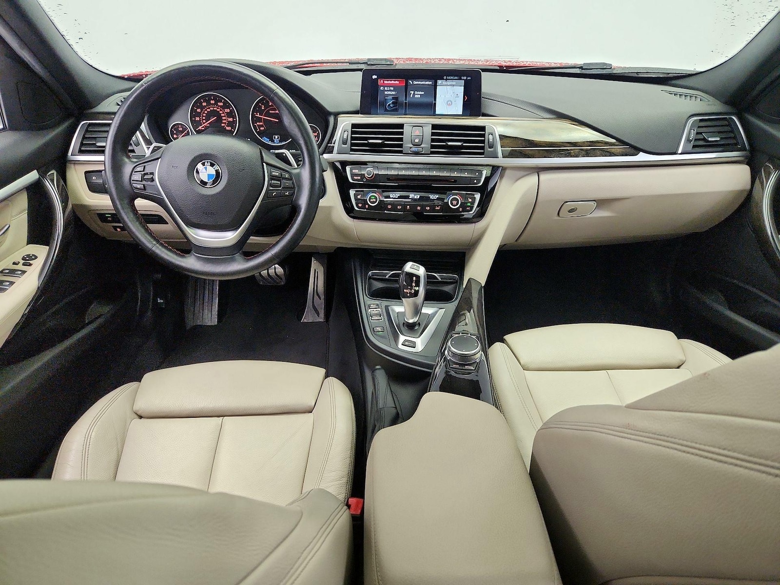 2018 BMW 3 Series 330e - Photo 10