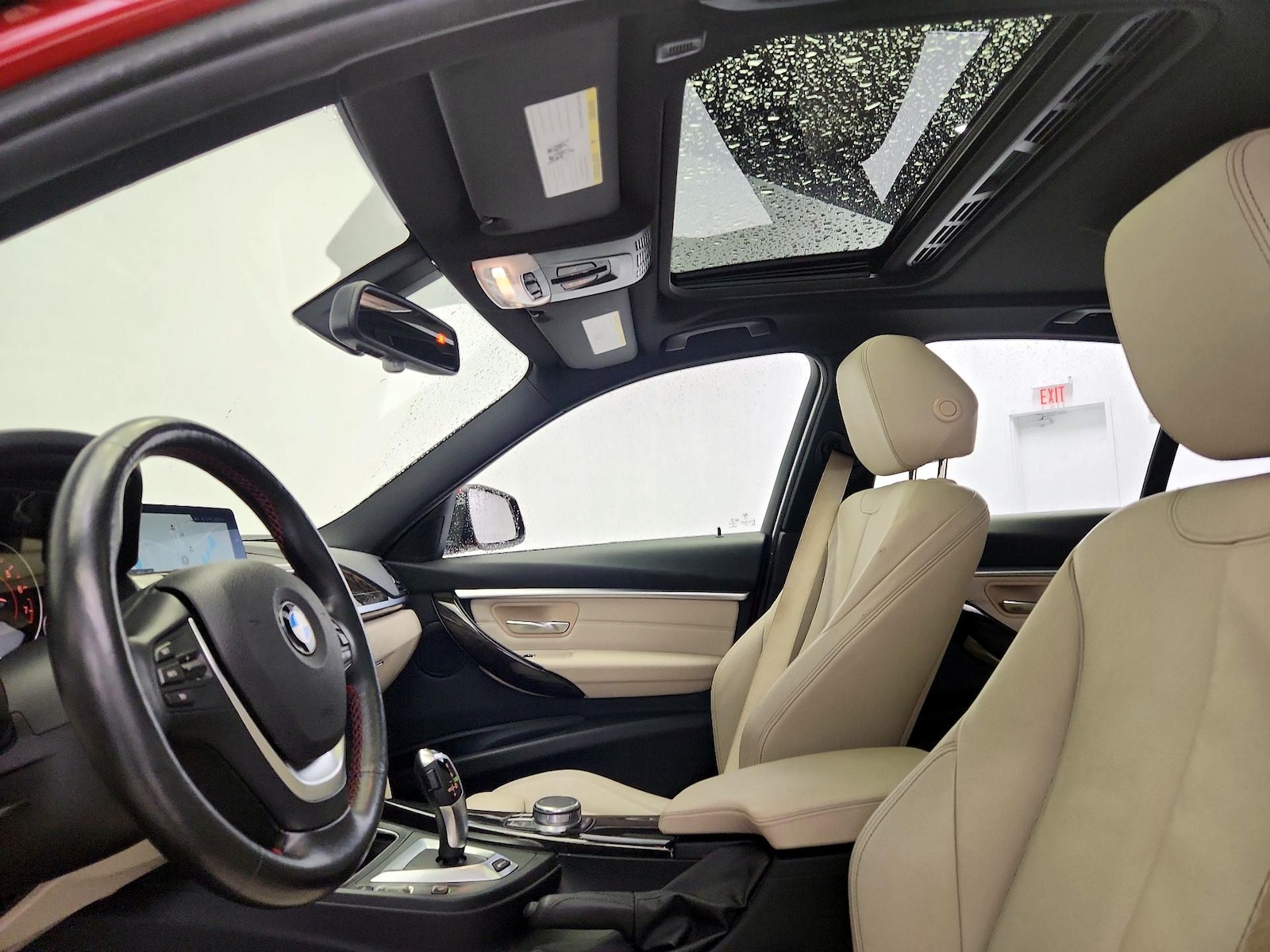 2018 BMW 3 Series 330e - Photo 21