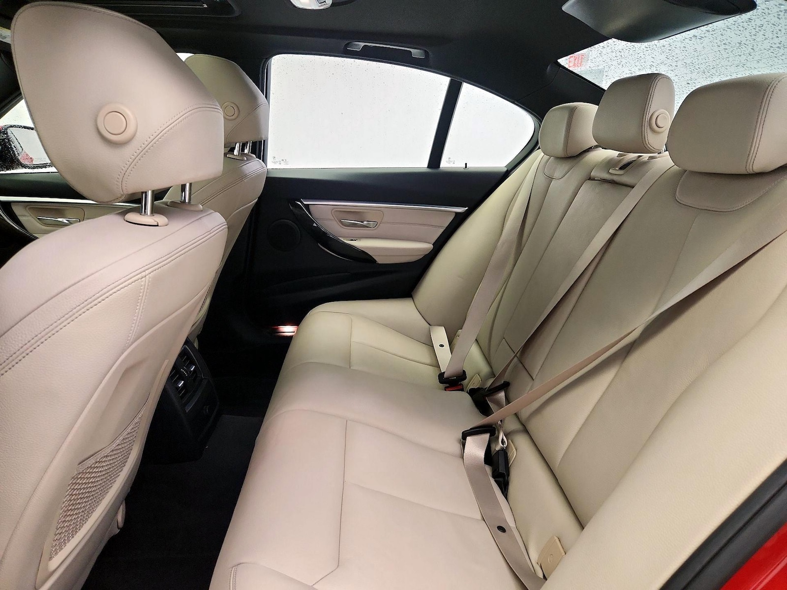 2018 BMW 3 Series 330e - Photo 22