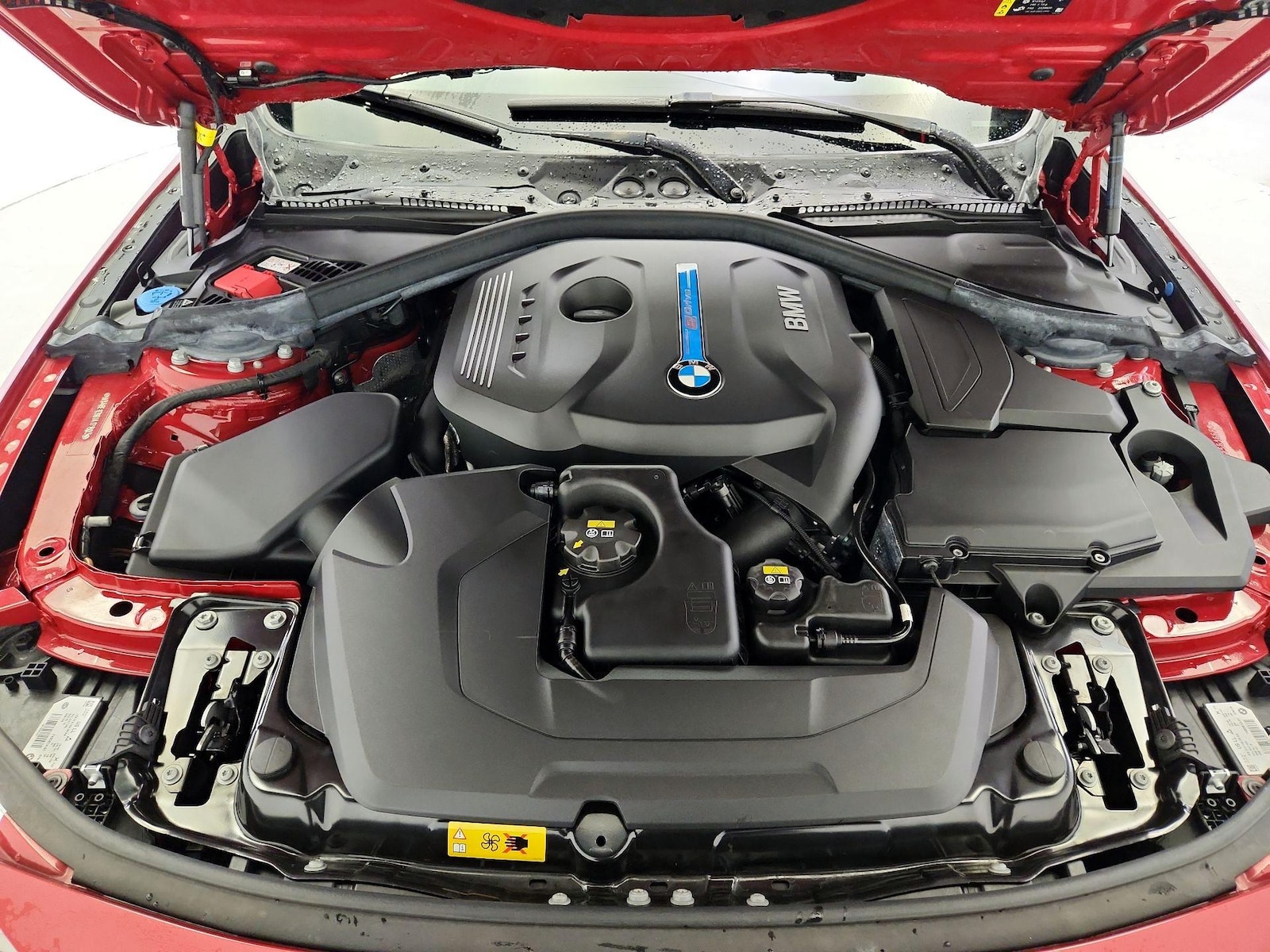 2018 BMW 3 Series 330e - Photo 24