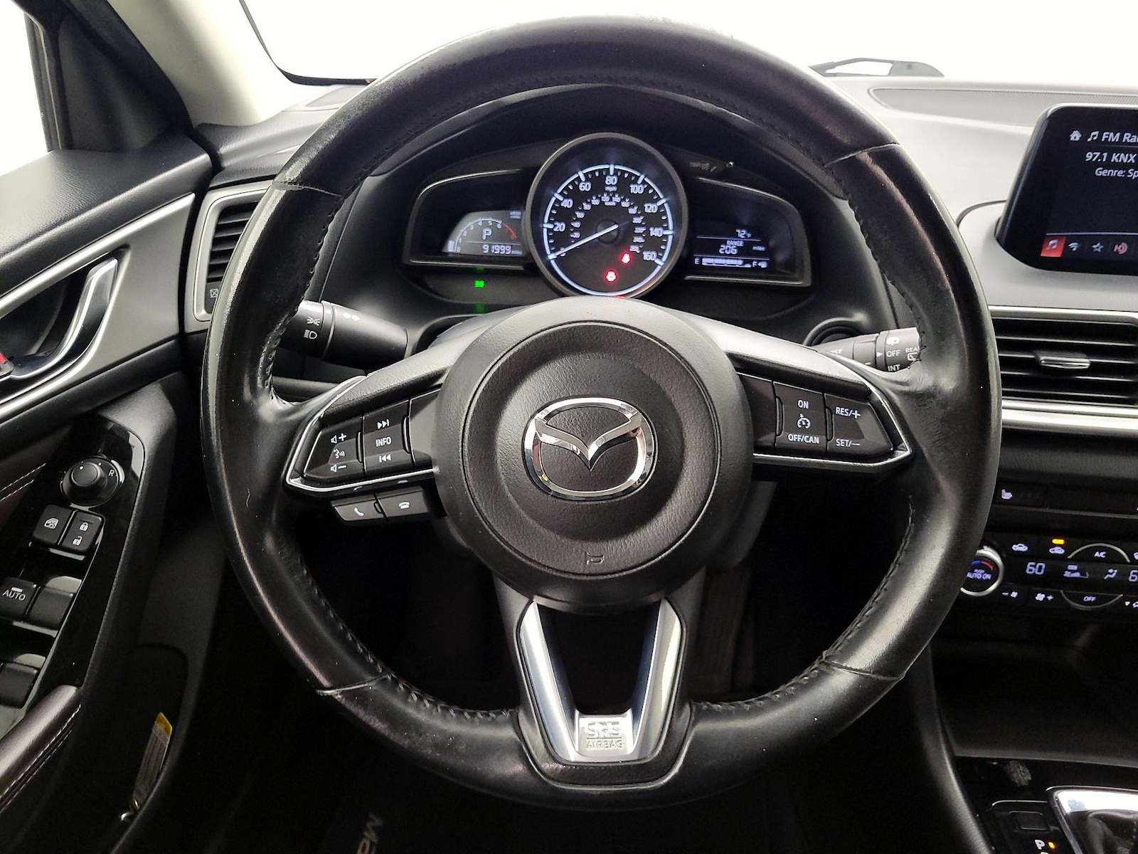 2018 Mazda Mazda3 Touring - Photo 11