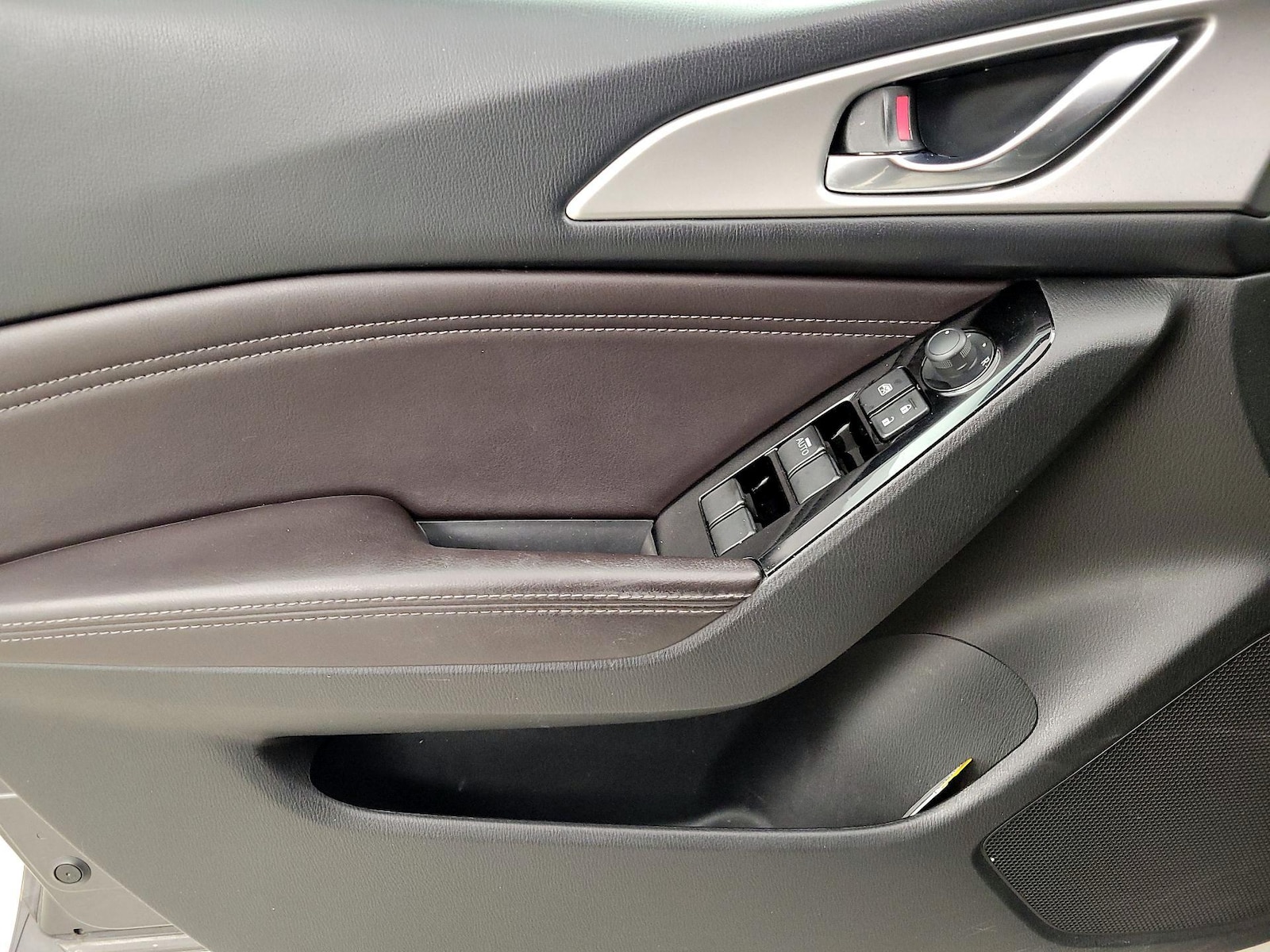 2018 Mazda Mazda3 Touring - Photo 13