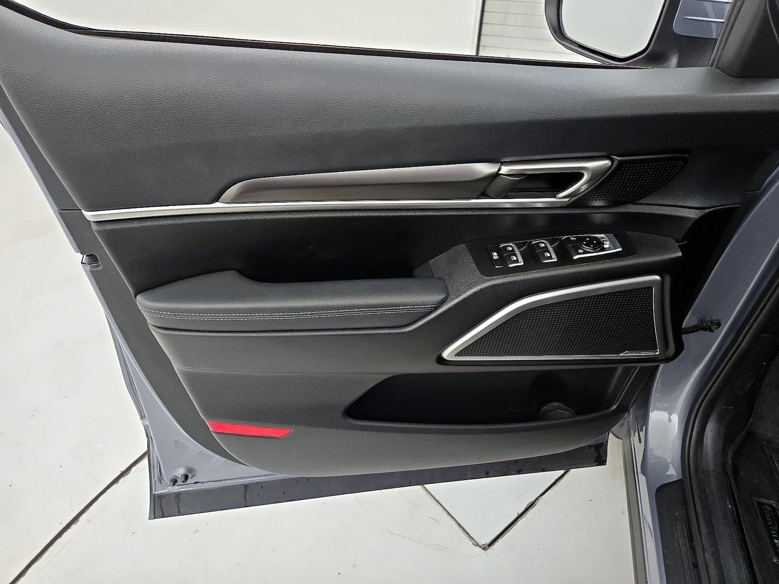 2024 Kia Telluride LX - Photo 13
