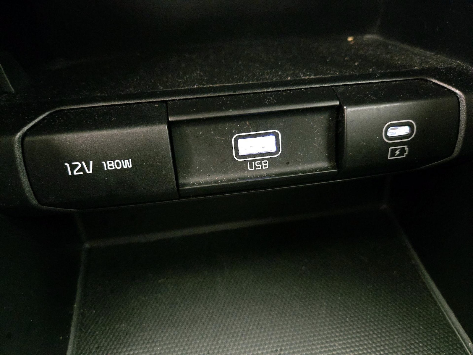 2024 Kia Telluride LX - Photo 20