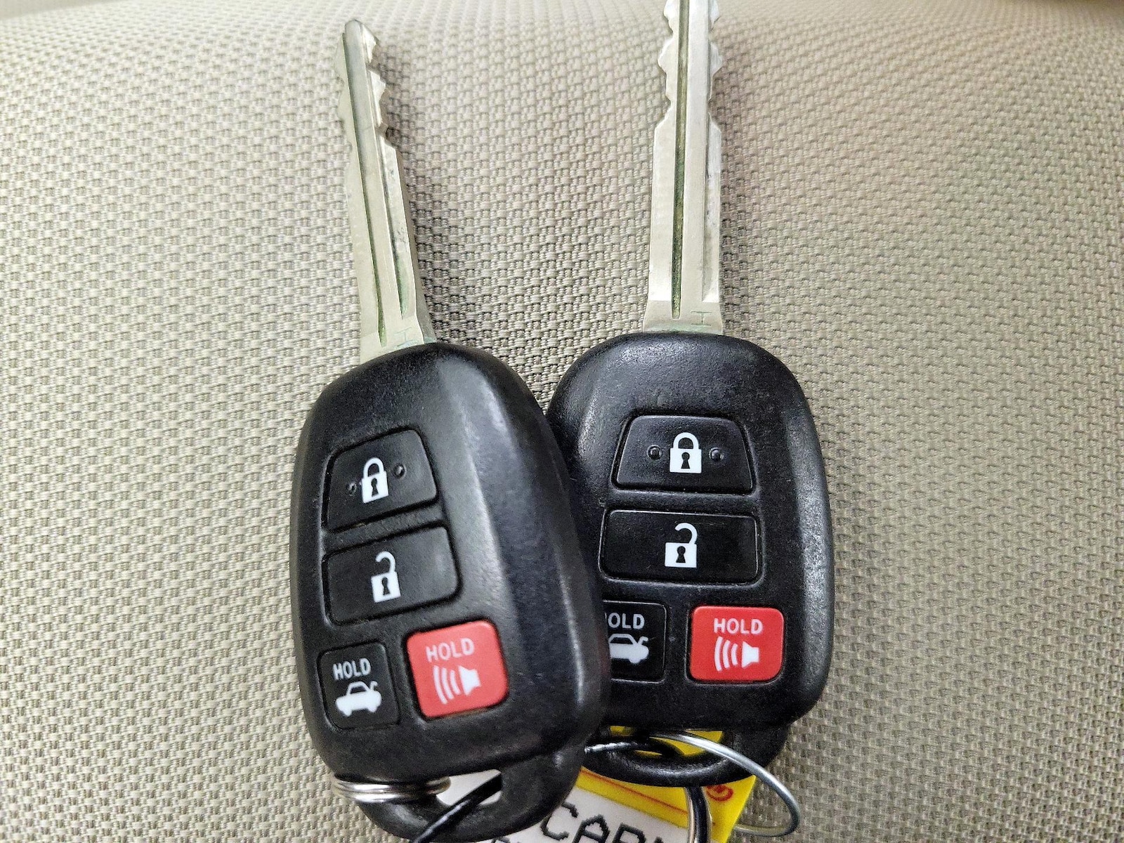 2016 Toyota Corolla LE - Photo 23