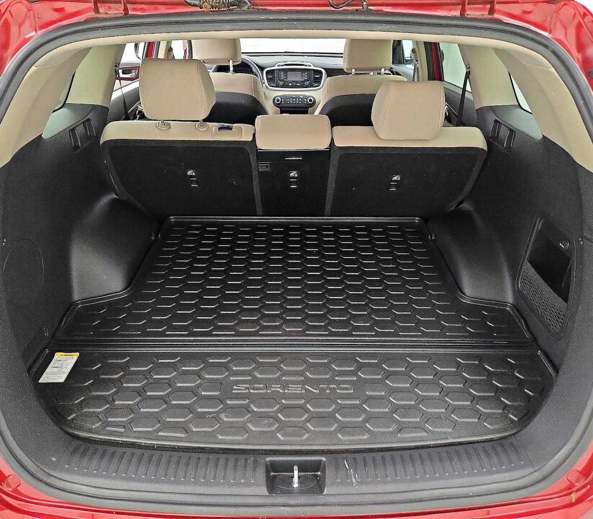 Trunk/Cargo (Seats Up)