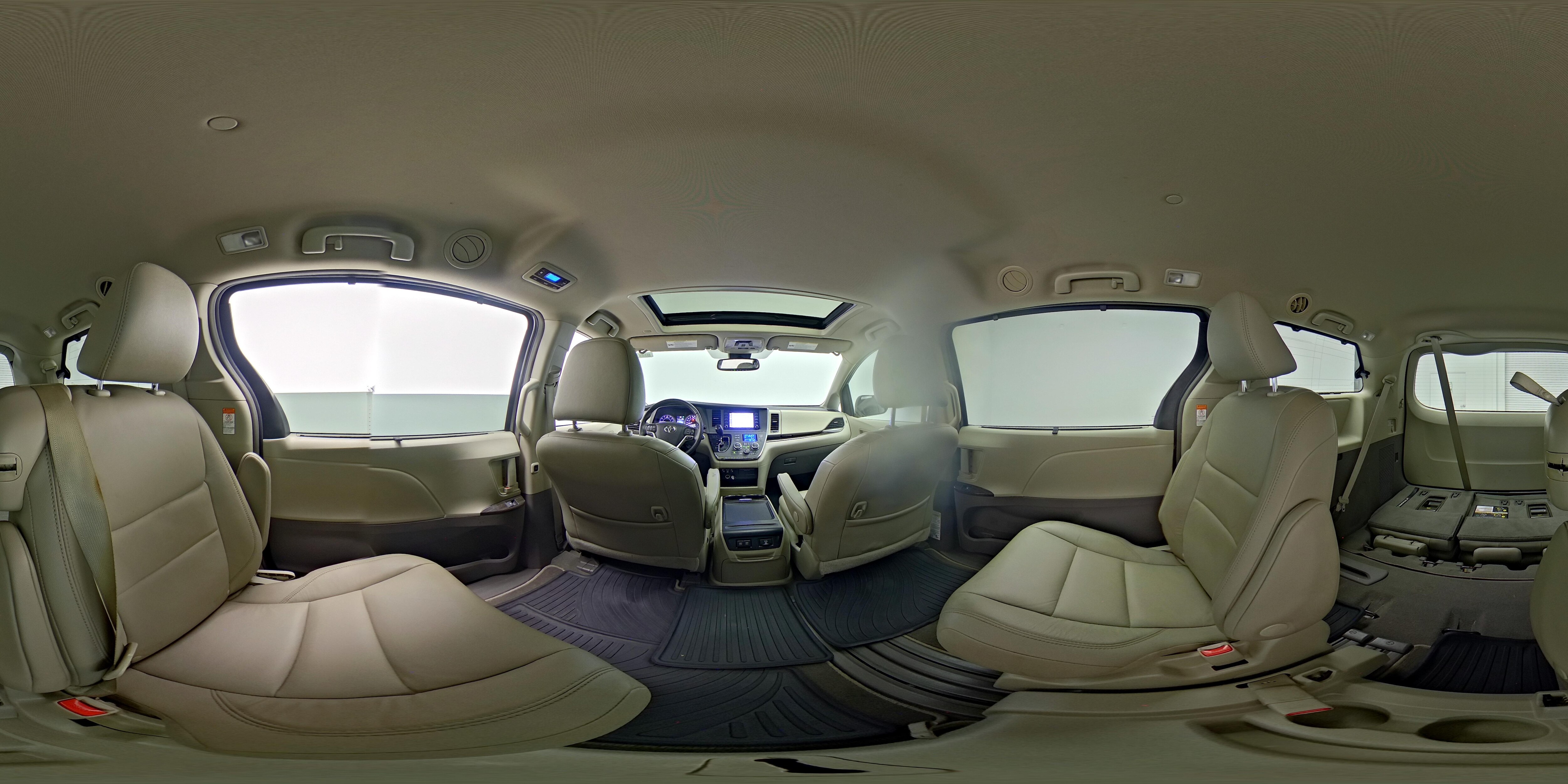2019 Toyota Sienna XLE - Photo 29