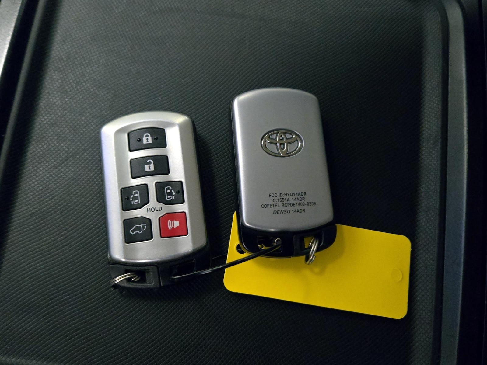 2019 Toyota Sienna XLE - Photo 27