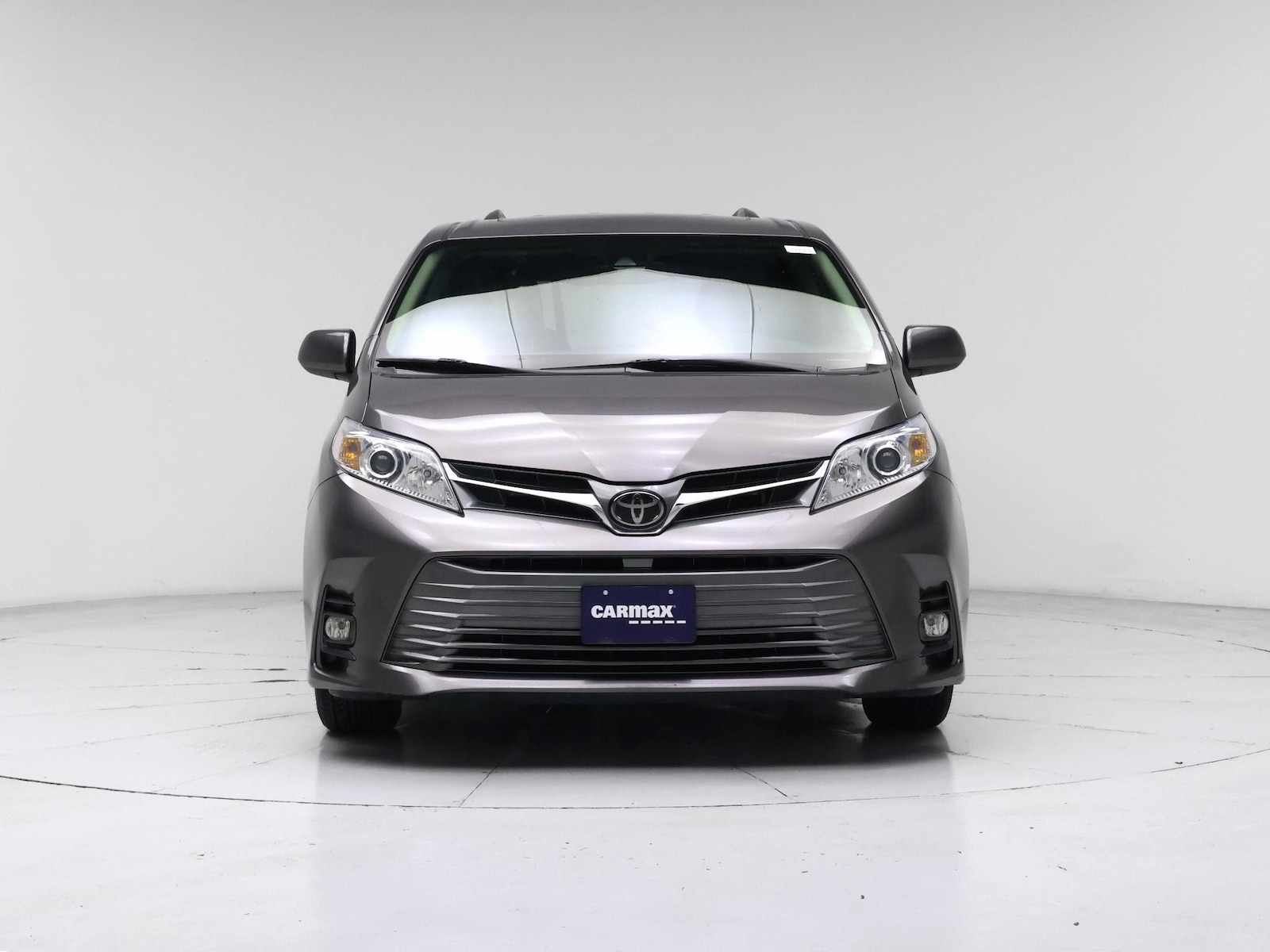2019 Toyota Sienna XLE - Photo 6