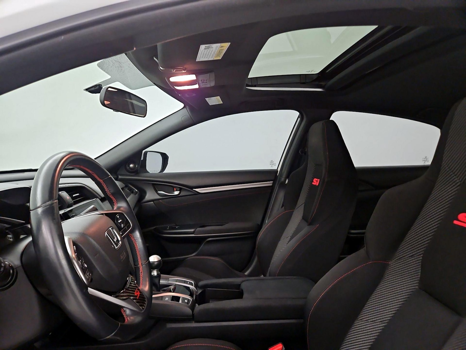 Sunroof(s) & Overhead Airbags