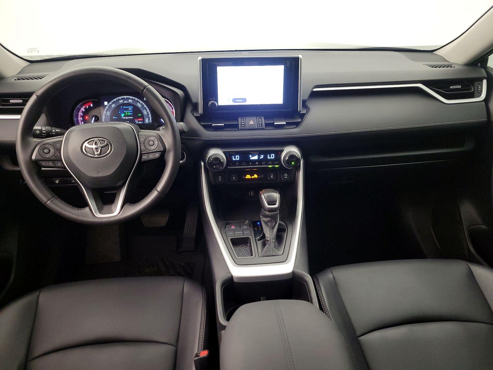 2024 Toyota RAV4 XLE Premium - Photo 10