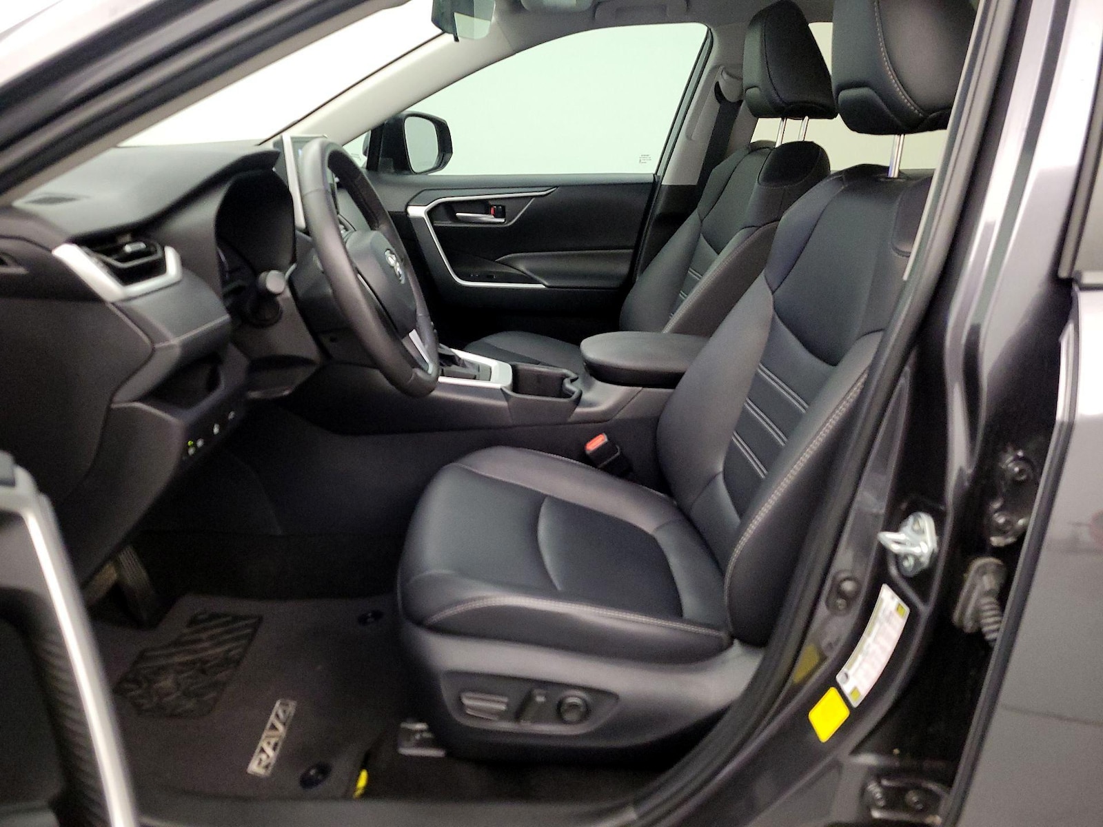 2024 Toyota RAV4 XLE Premium - Photo 12