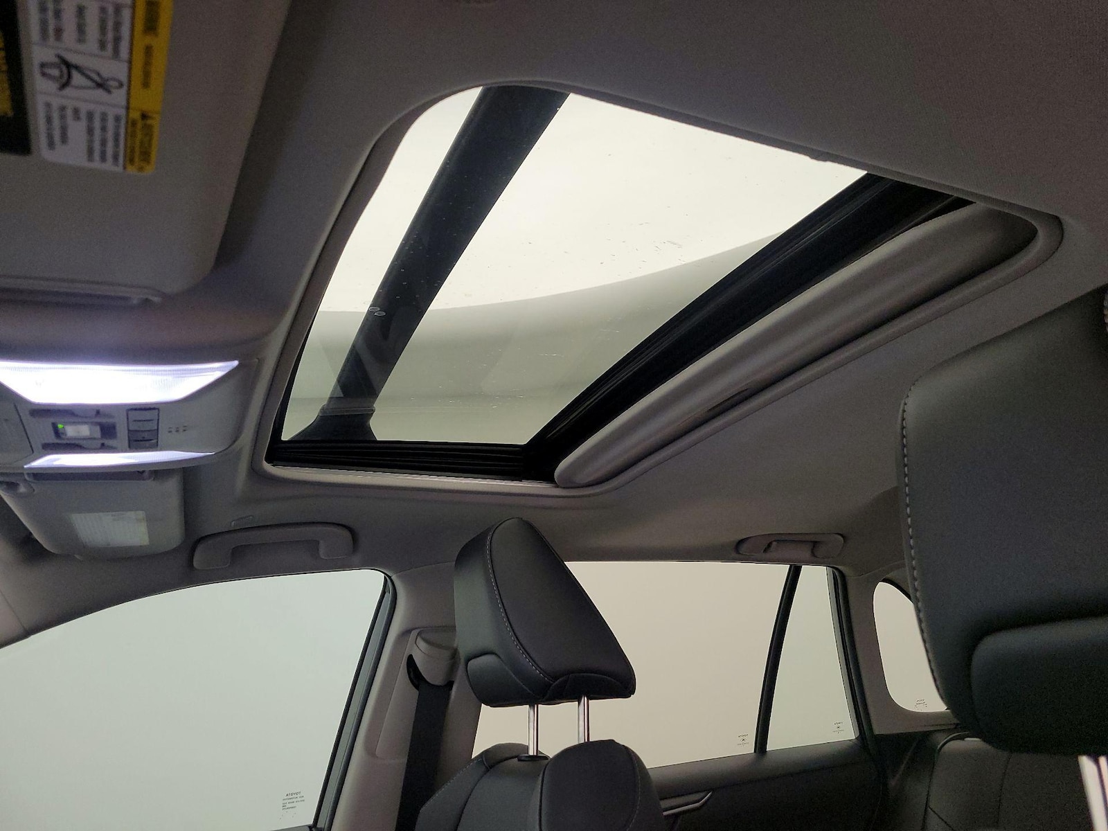 2024 Toyota RAV4 XLE Premium - Photo 20