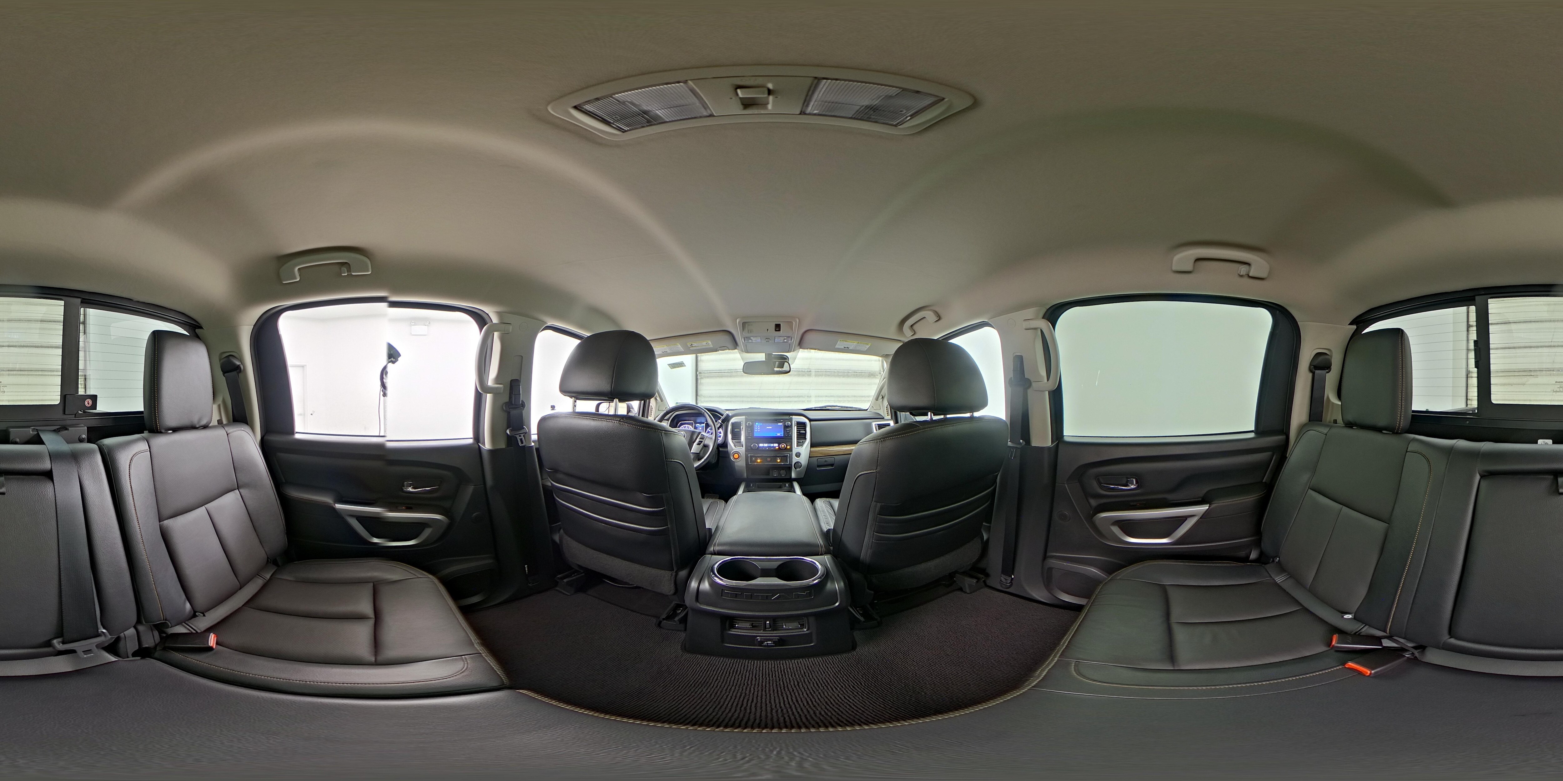 2017 Nissan Titan SL - Photo 26