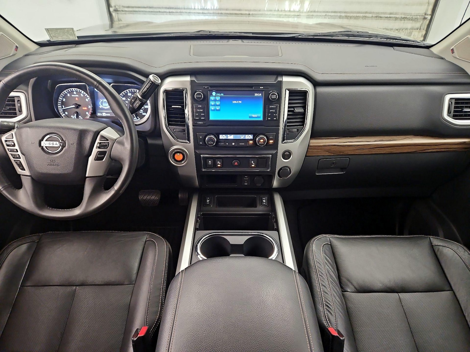 2017 Nissan Titan SL - Photo 10
