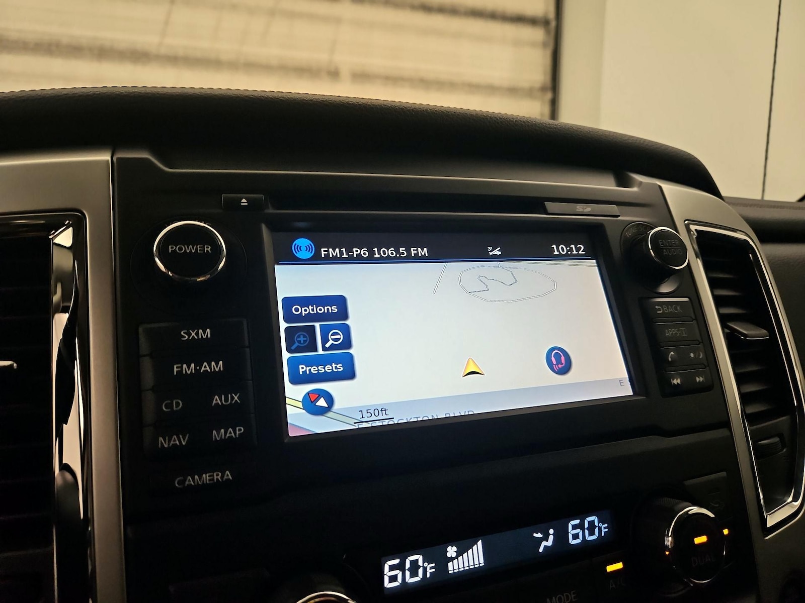 2017 Nissan Titan SL - Photo 15