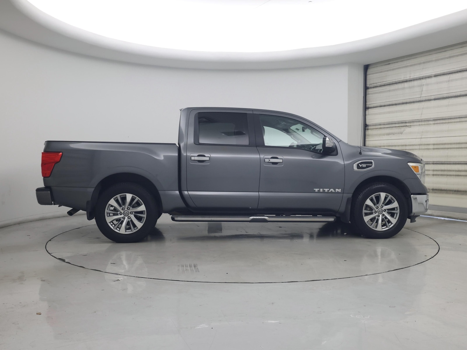 2017 Nissan Titan SL - Photo 8