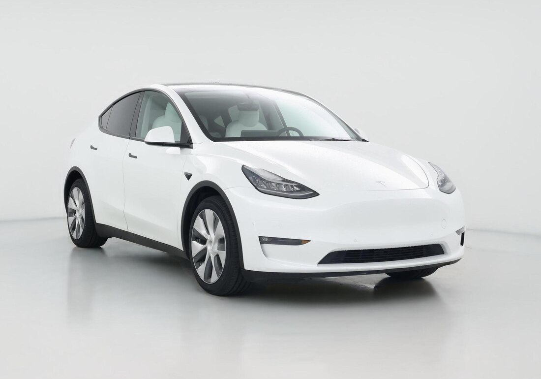 2021 Tesla Model Y Long Range All-Wheel Drive in White — CarMax photo